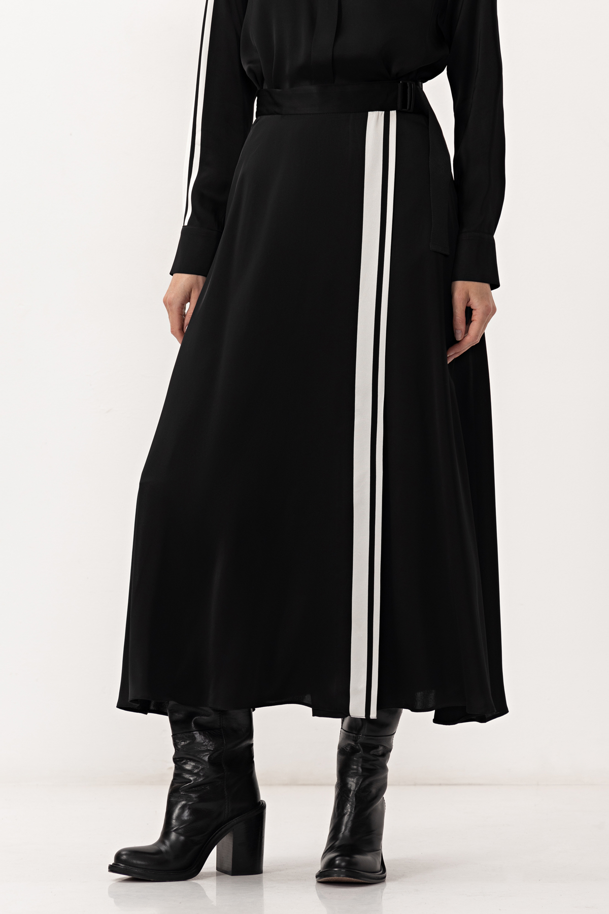 Skirt VASSA&Co, пол female, цвет black