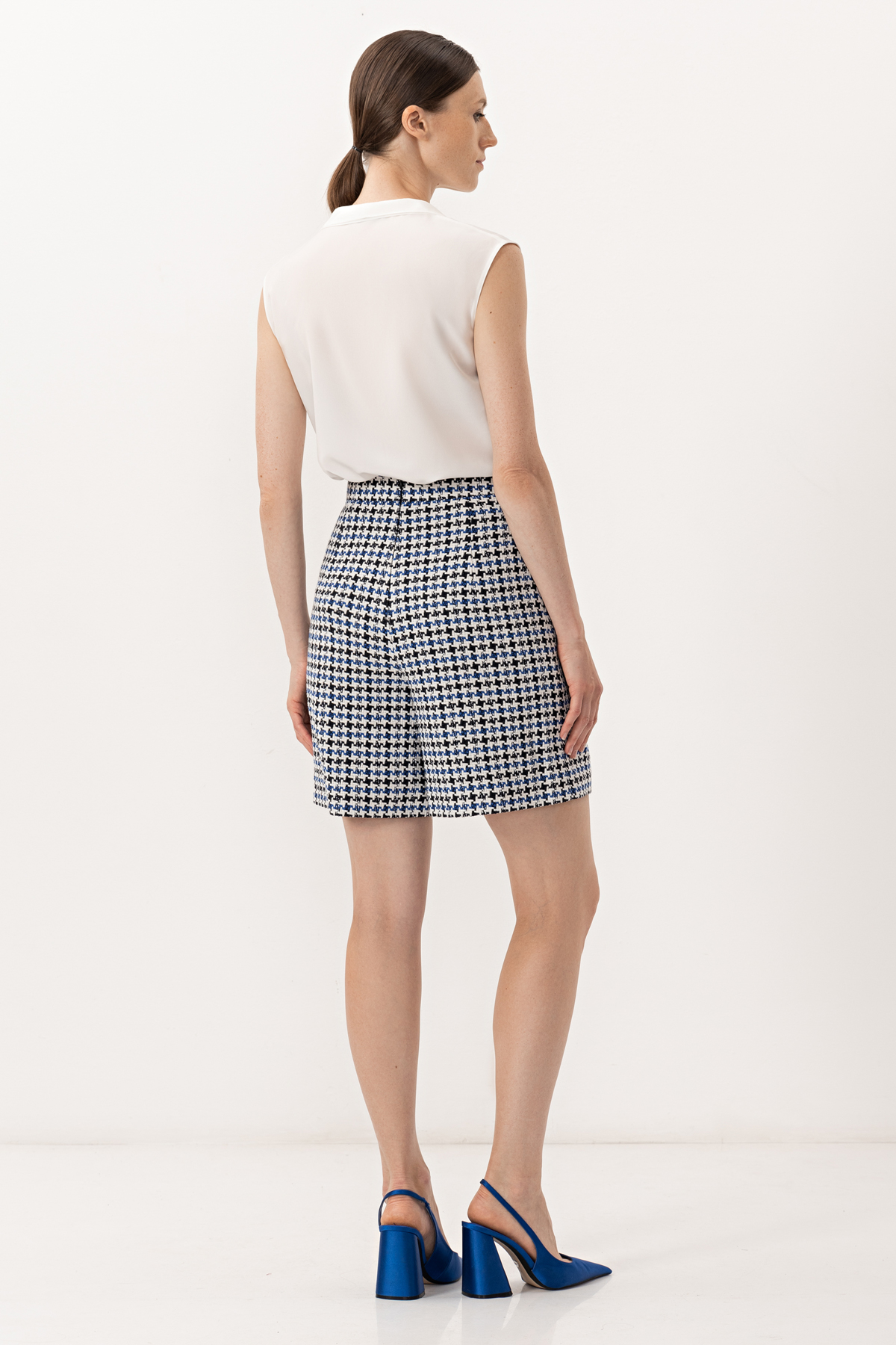 Шорты VASSA&Co, пол женский, цвет синий