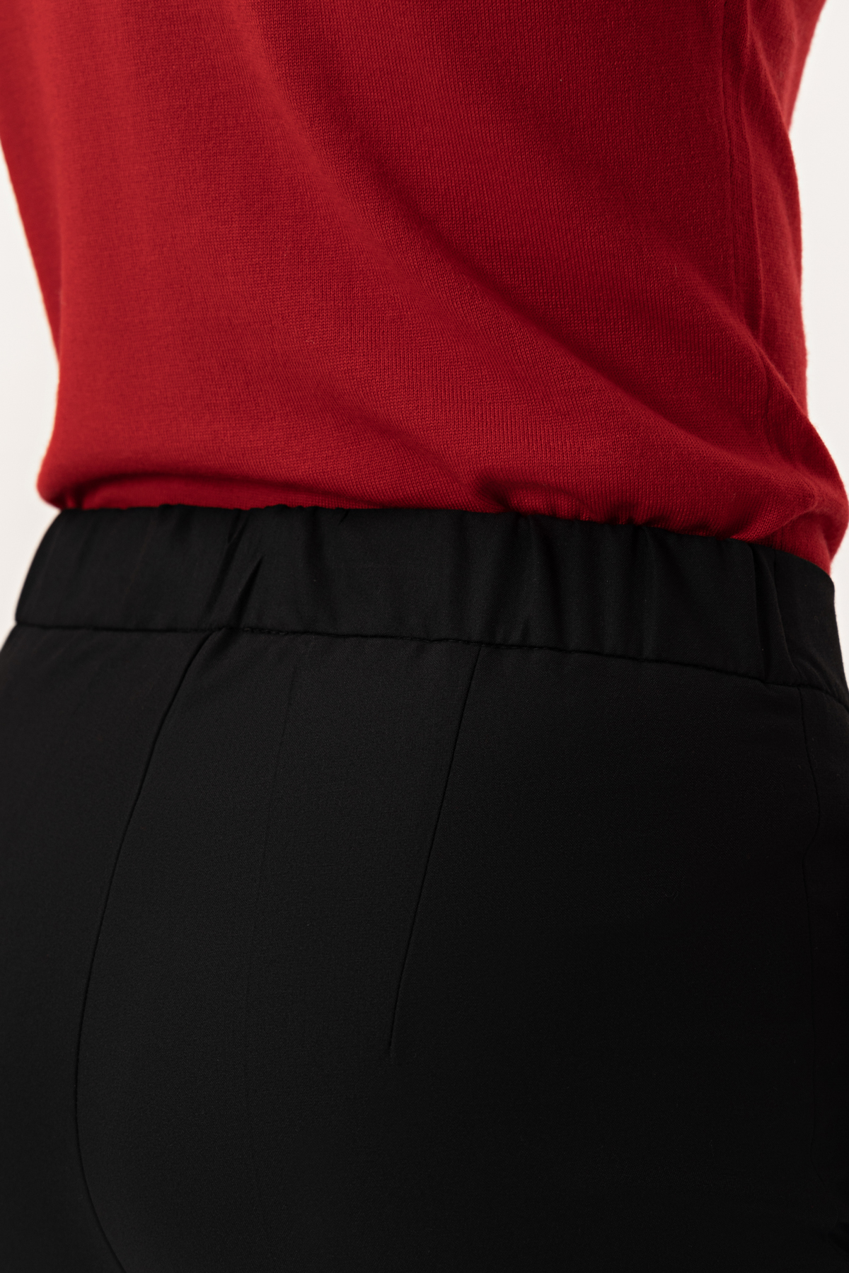 Брюки VASSA&Co, пол женский, цвет черный