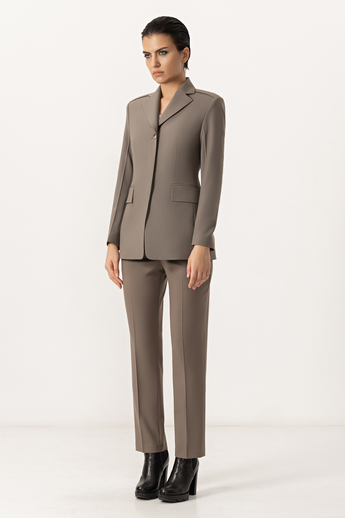 Jacket VASSA&Co, пол female, цвет brown