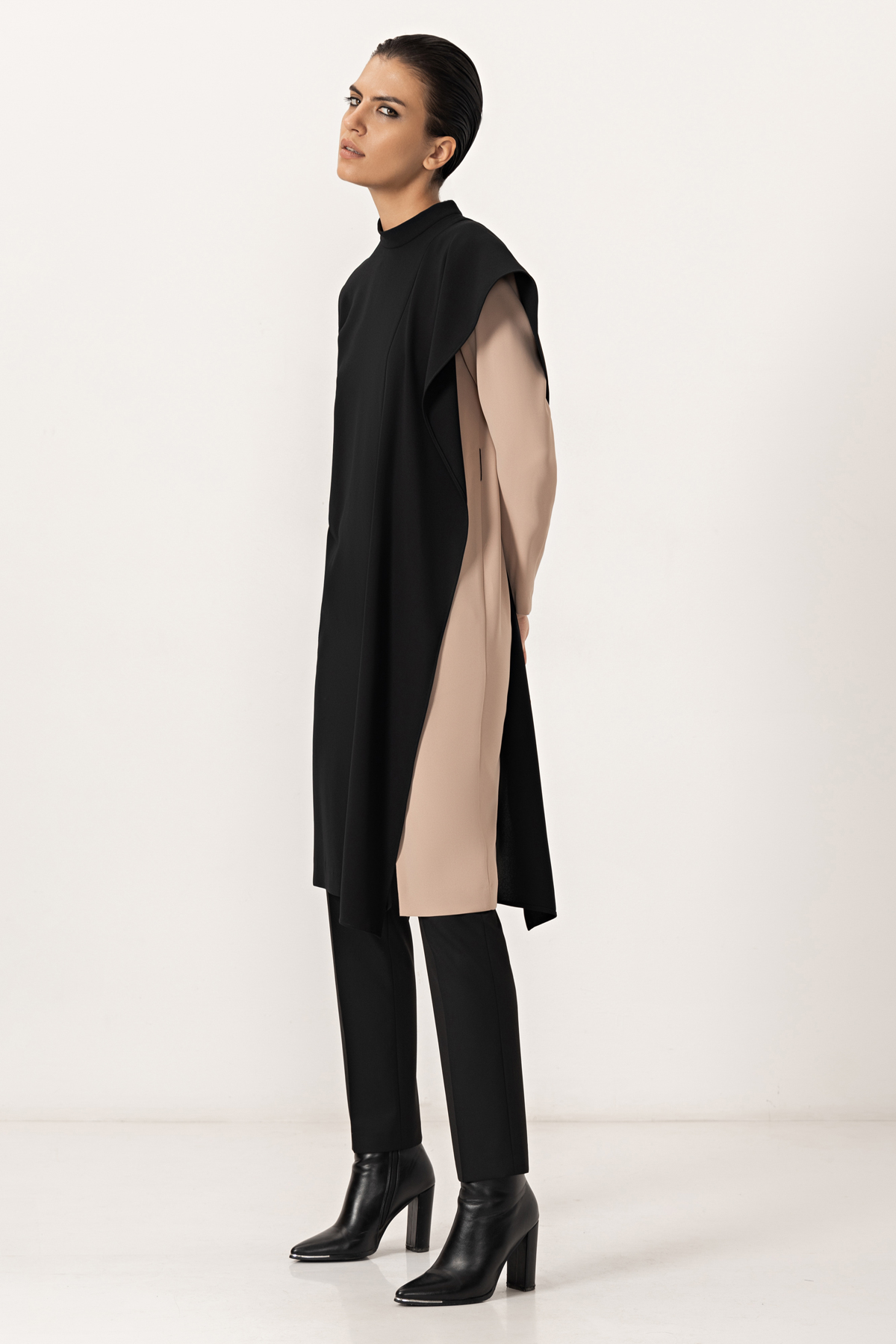 Платье с драпировкой VASSA&Co, пол женский, цвет черный