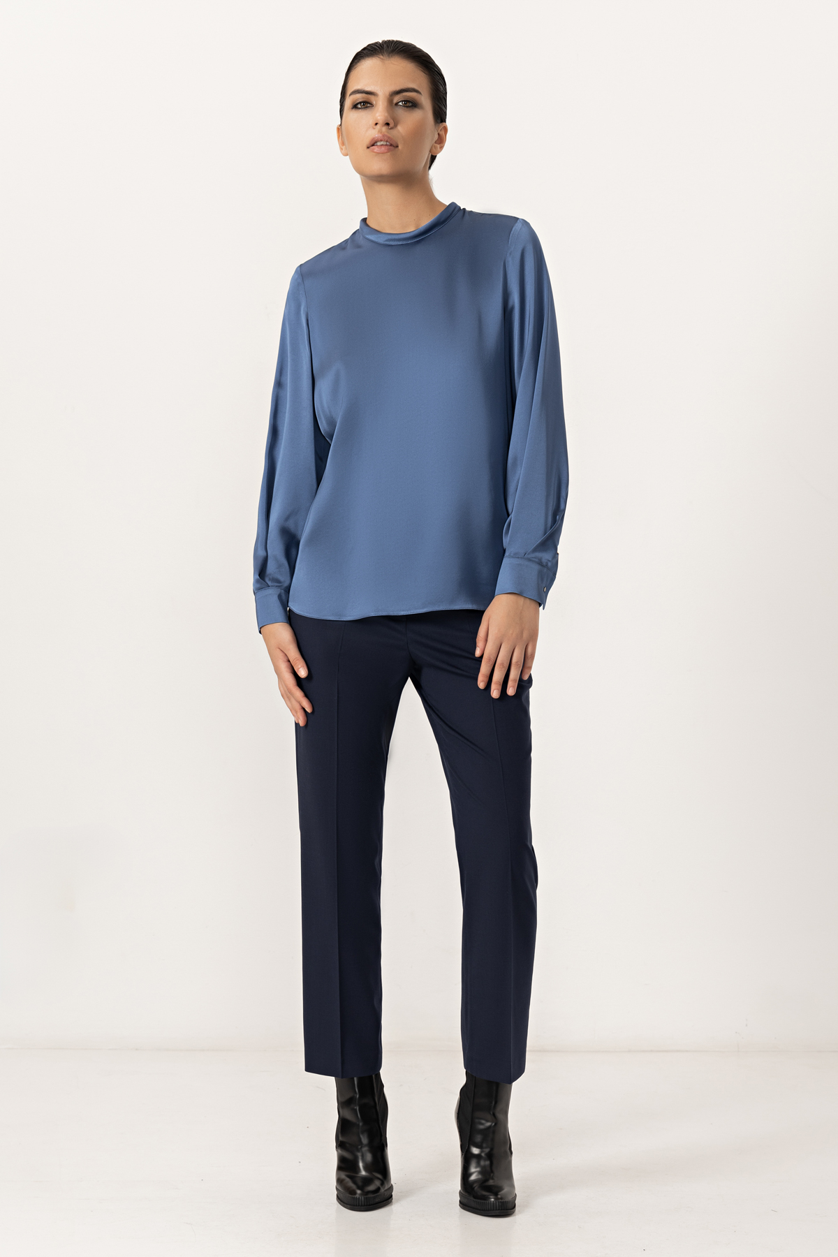 Блузка VASSA&Co, пол женский, цвет синий