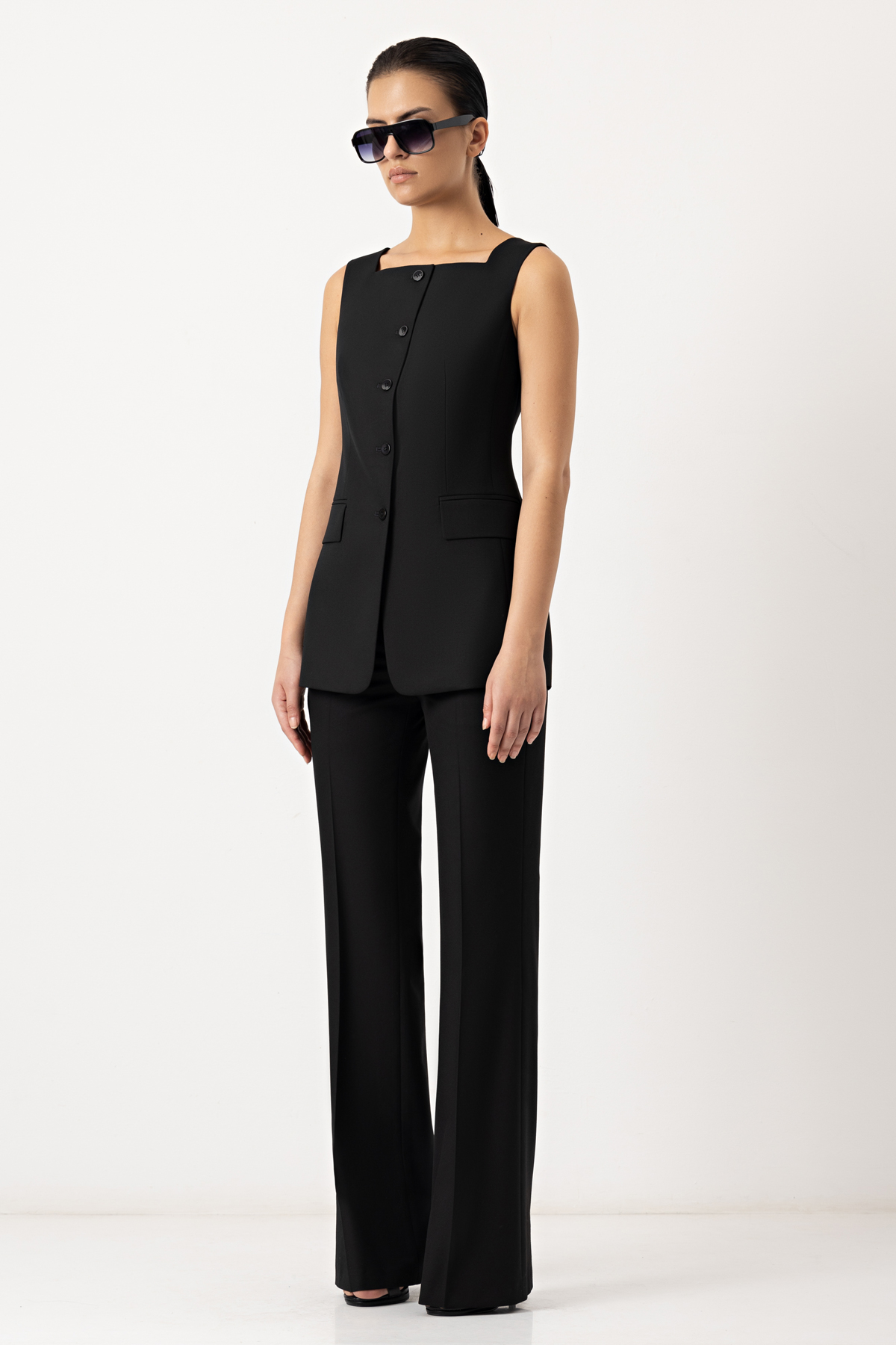 Жилет VASSA&Co, пол женский, цвет черный