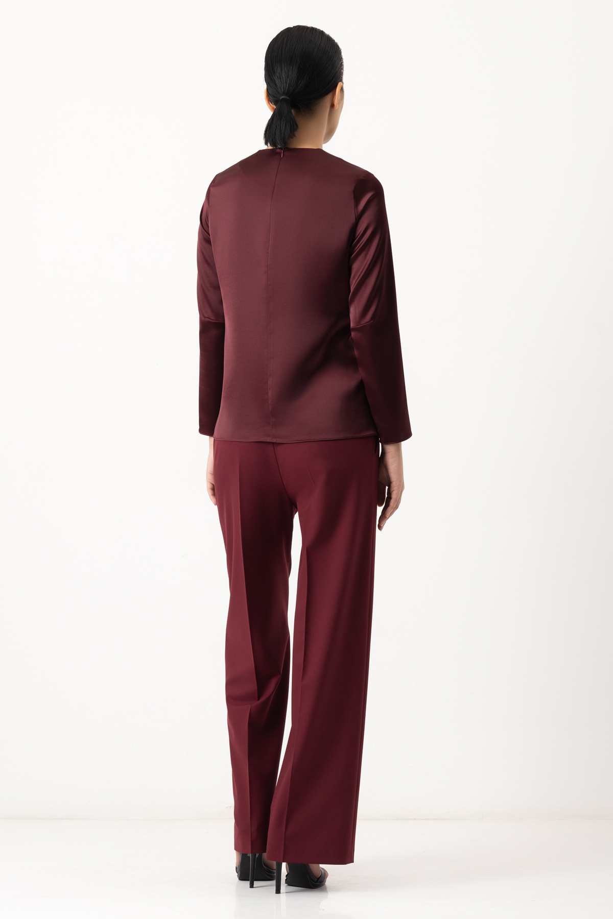 Blouse VASSA&Co, пол female, цвет red