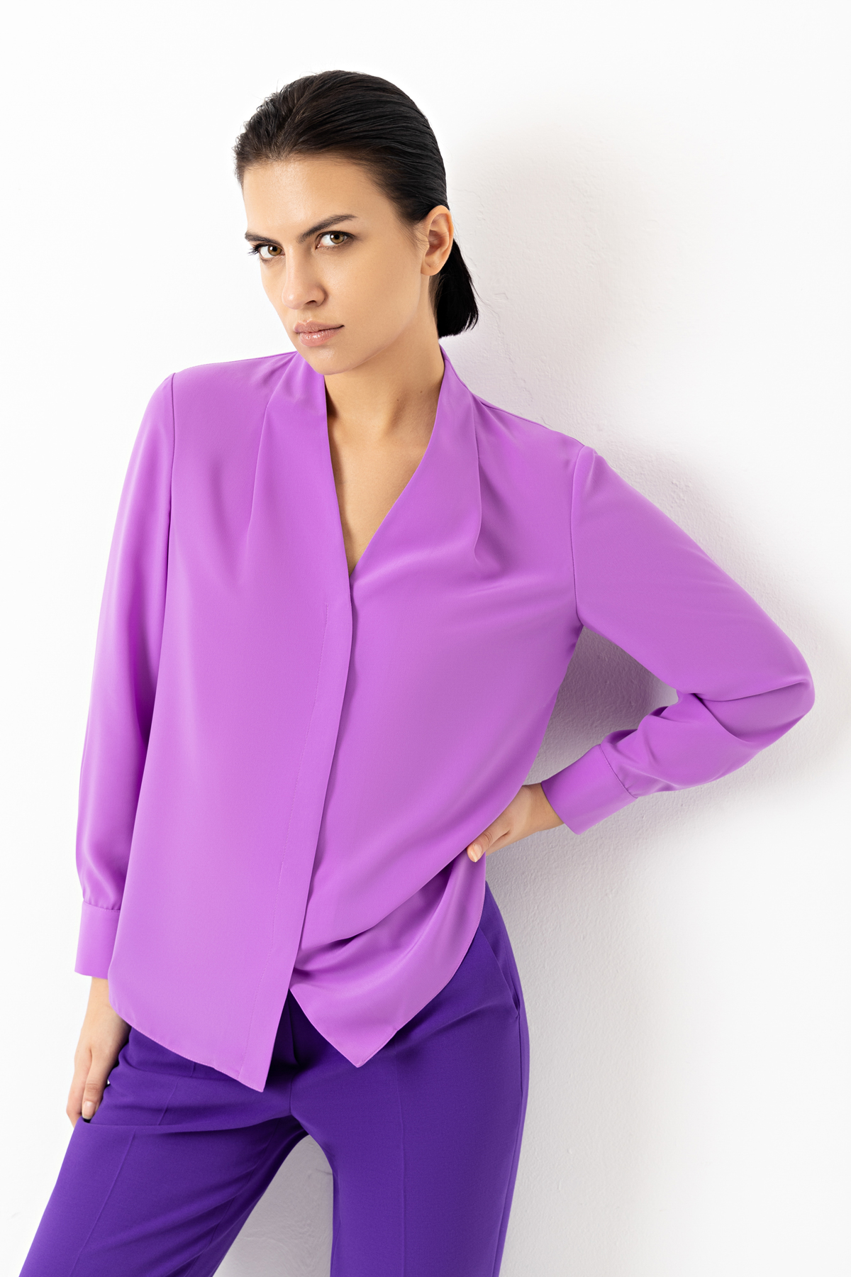 Блузка VASSA&Co, пол женский, цвет фиолетовый