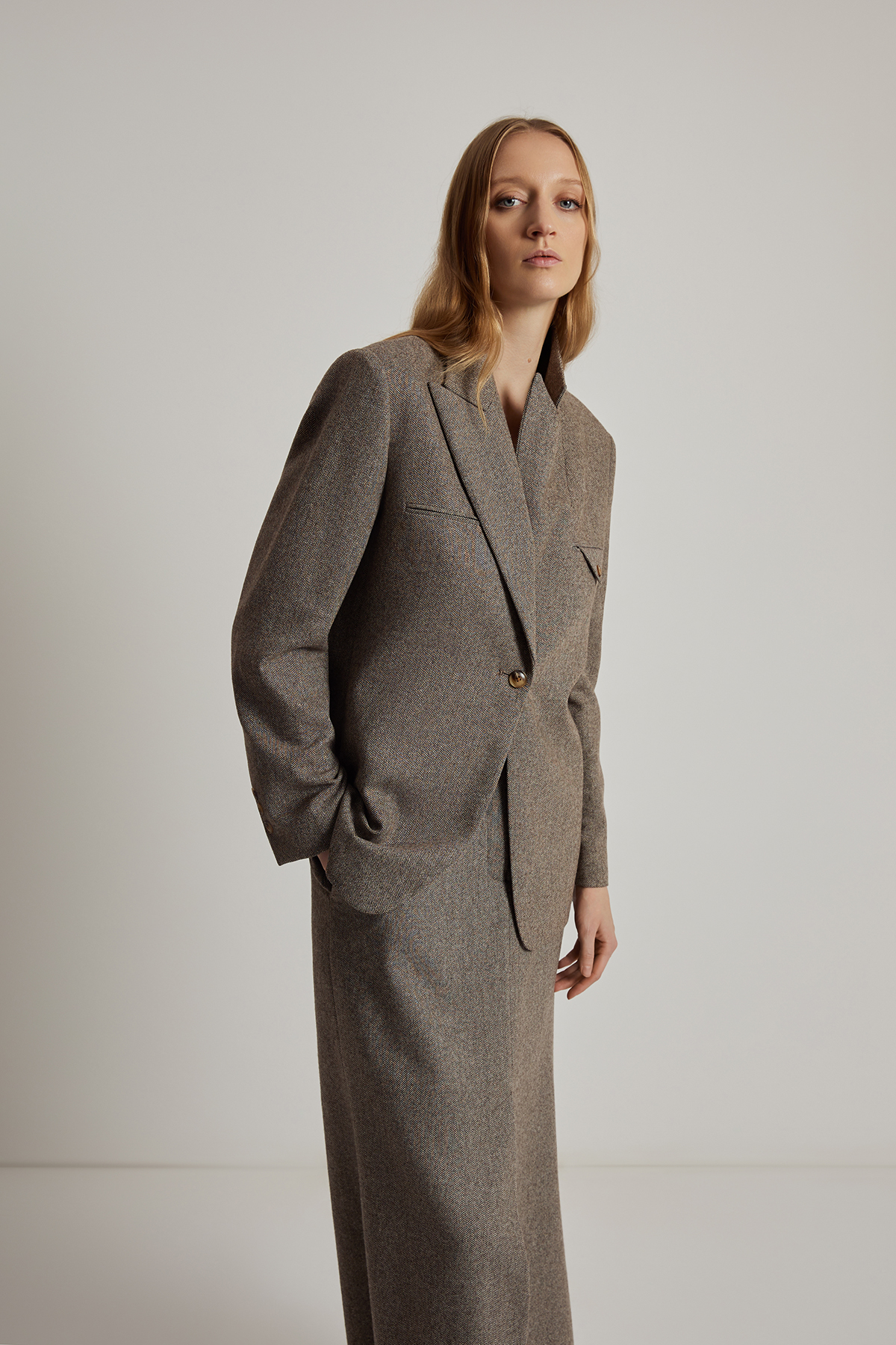 Жакет VASSA CODE, пол женский, цвет коричневый