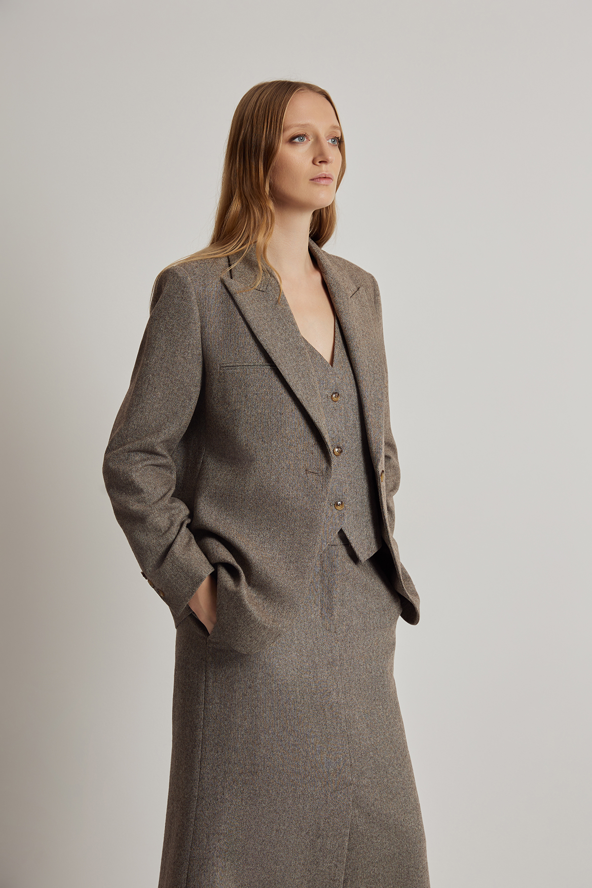 Жакет VASSA CODE, пол женский, цвет коричневый