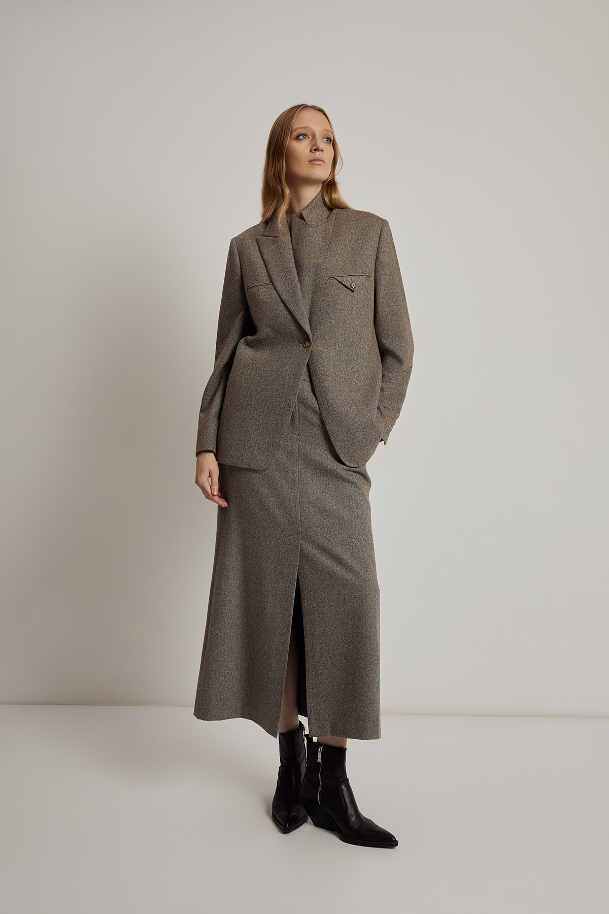 Жакет VASSA CODE, пол женский, цвет коричневый