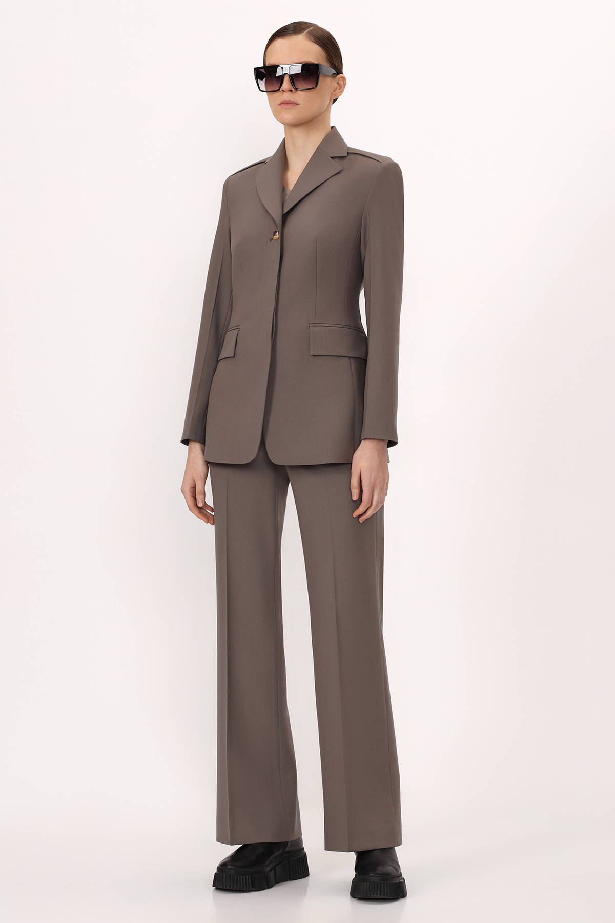 Брюки VASSA&Co, пол женский, цвет коричневый