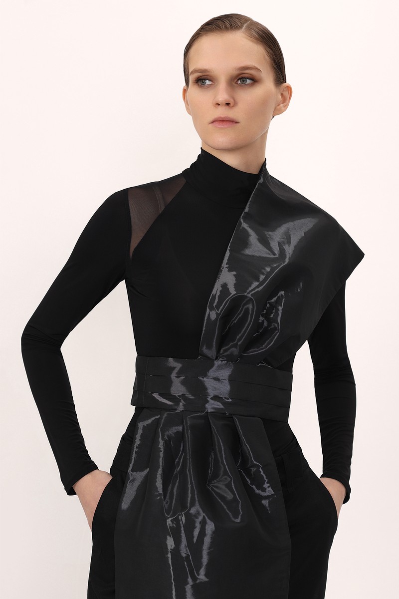 Vest female ЖИЛЕТ VASSA&Co Black 3