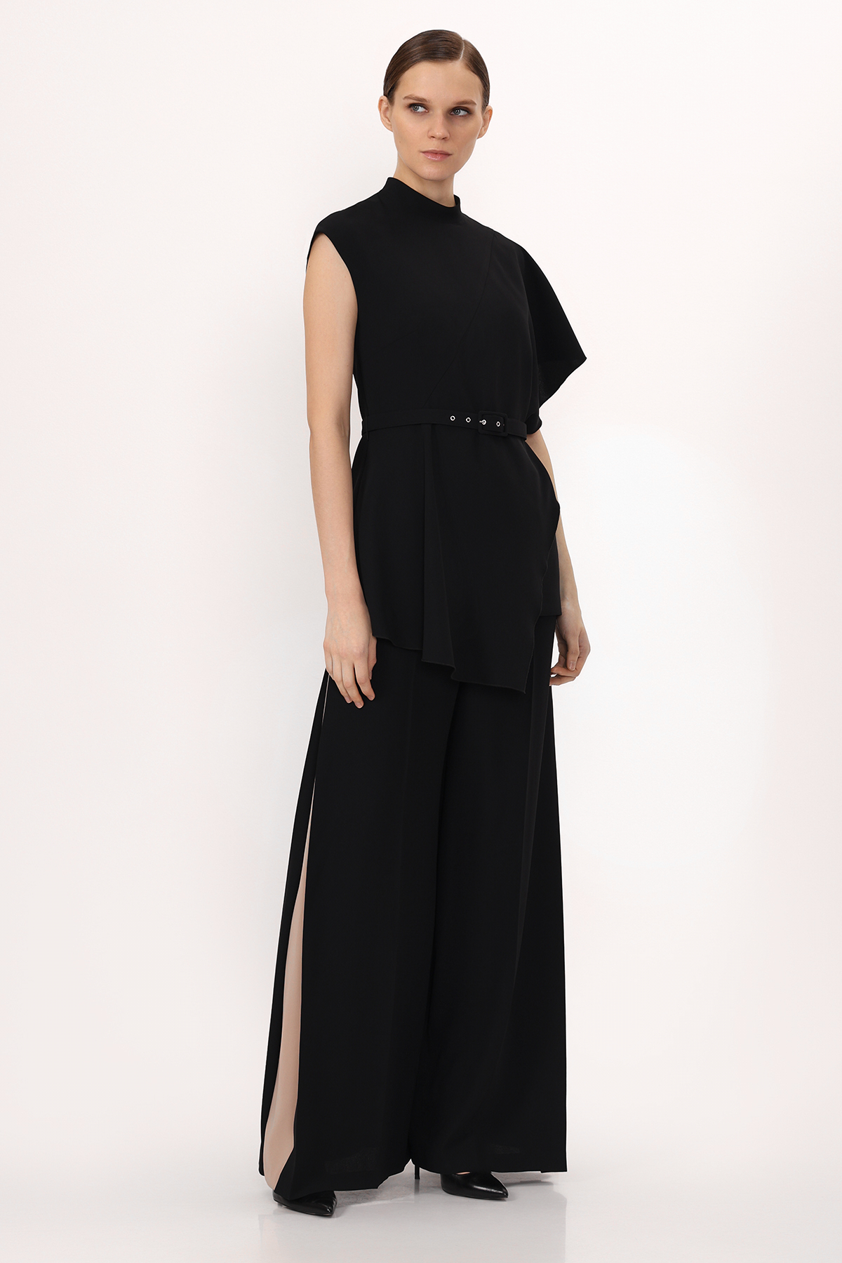 Жилет с асимметричной драпировкой VASSA&Co, пол женский, цвет черный