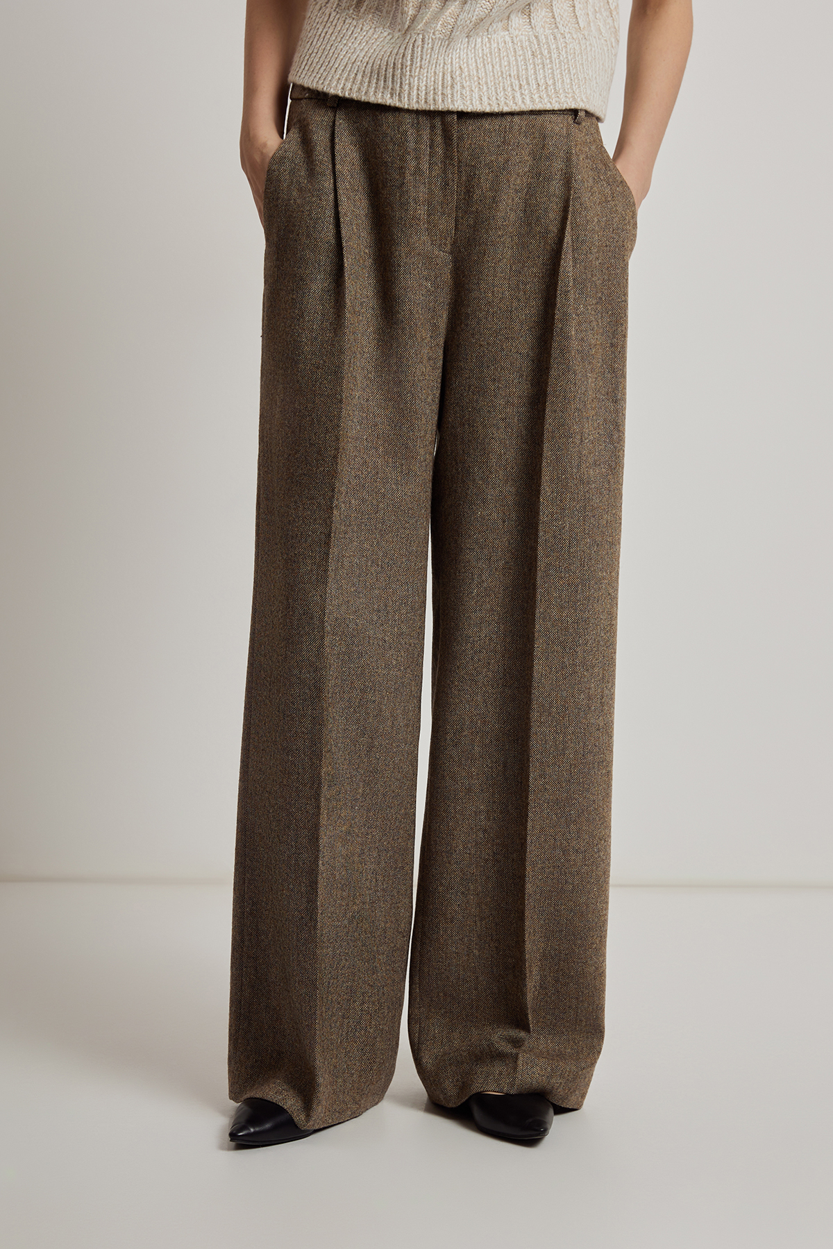 Trousers VASSA CODE, пол female, цвет Brown