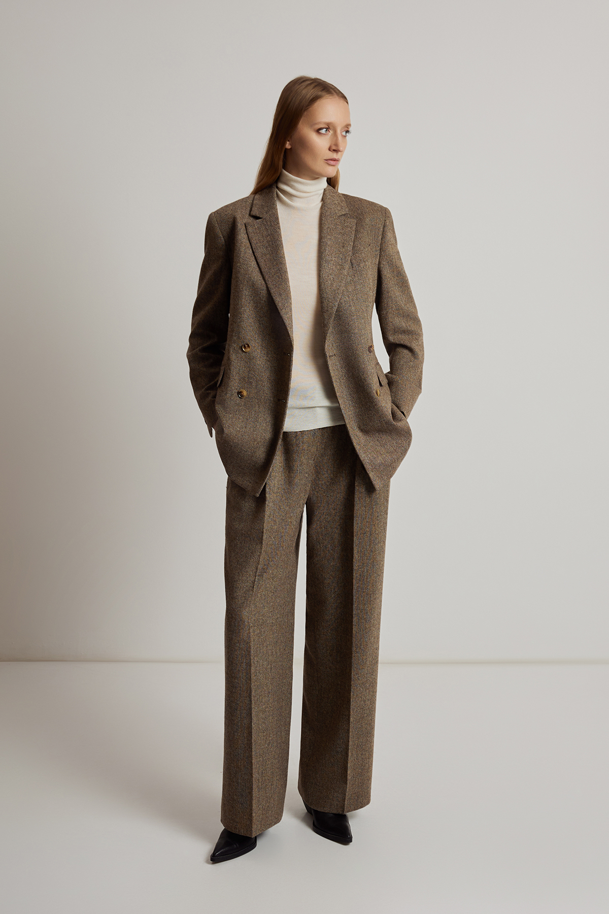 Жакет VASSA CODE, пол женский, цвет коричневый