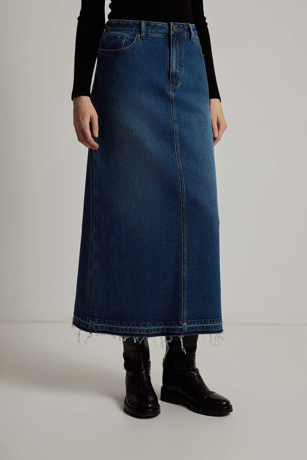 Skirt VASSA CODE, пол female, цвет синий