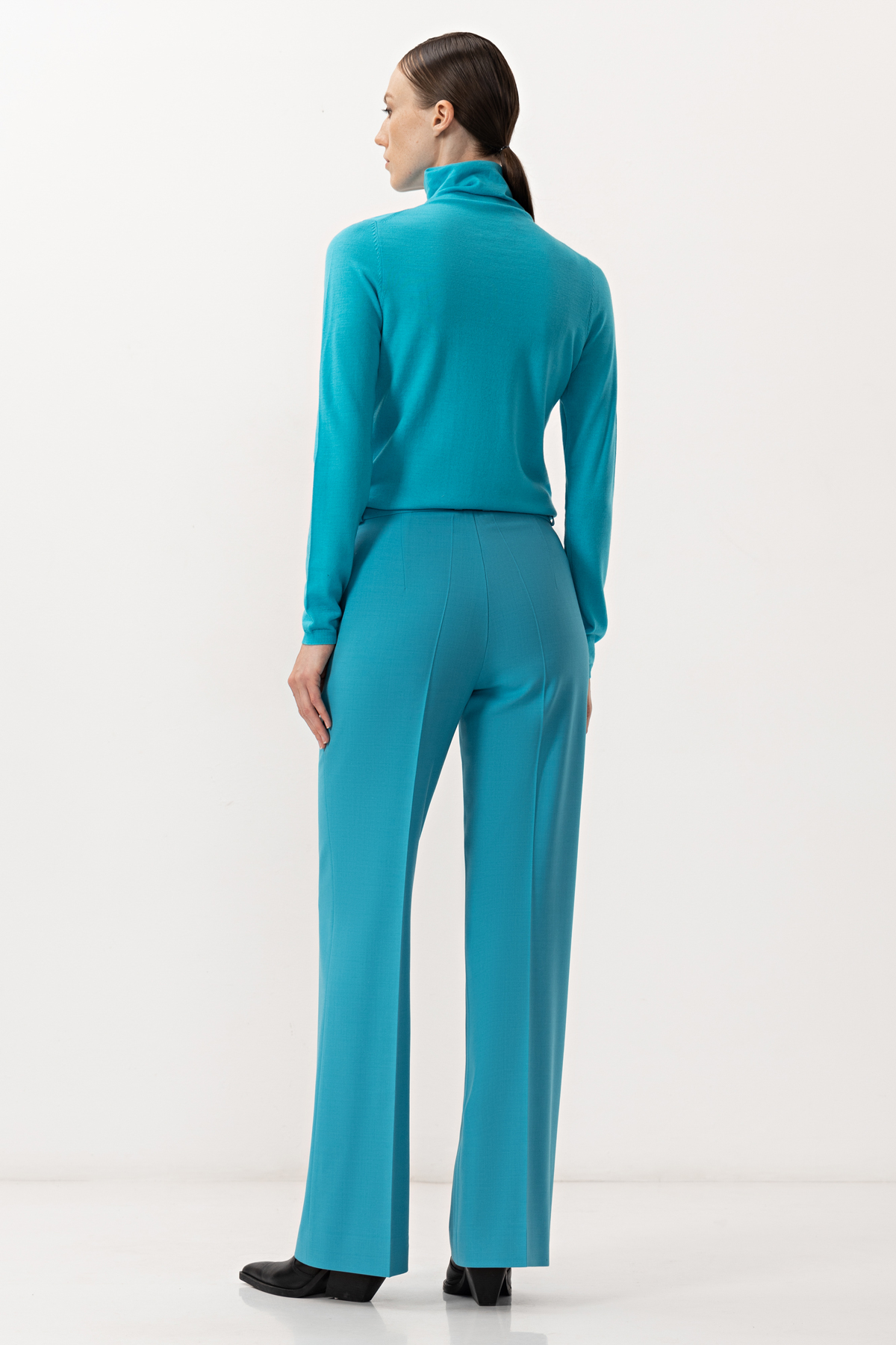 Водолазка из шерсти VASSA&Co, пол female, цвет голубой