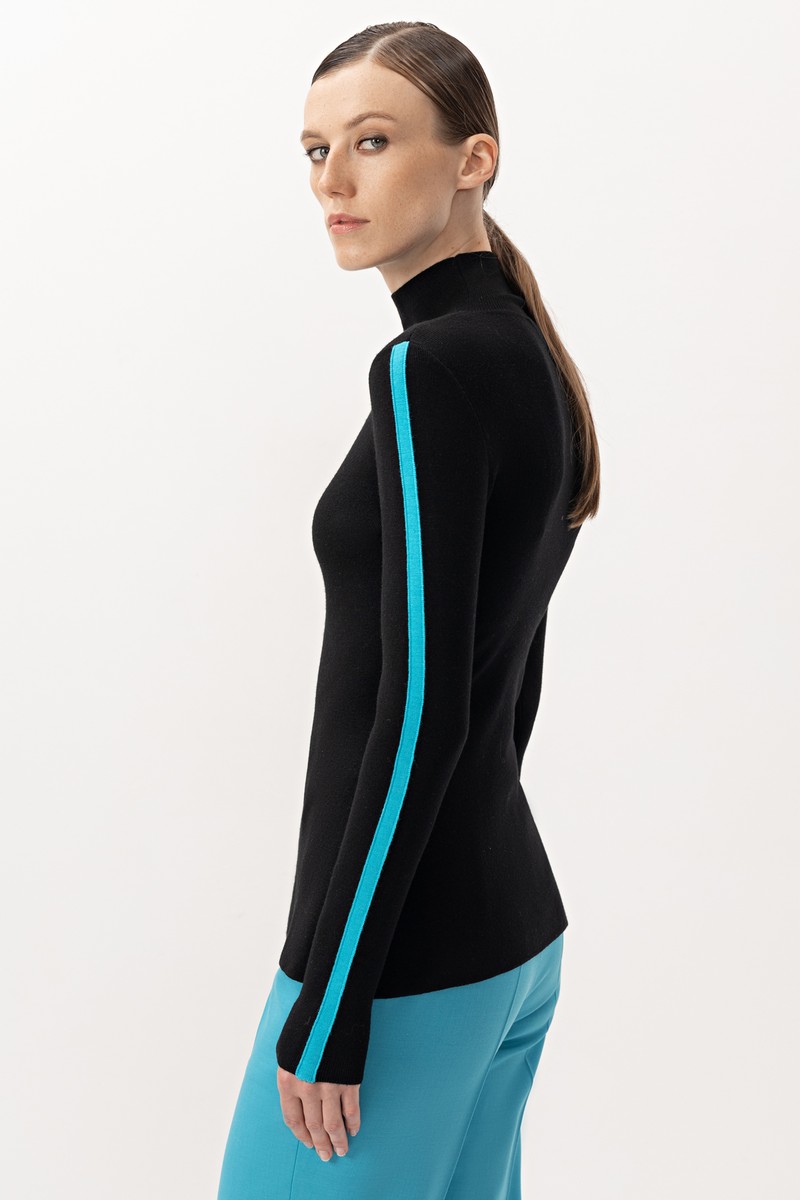 Водолазка с контрастными элементами VASSA&Co, пол женский, цвет черный, фото №2