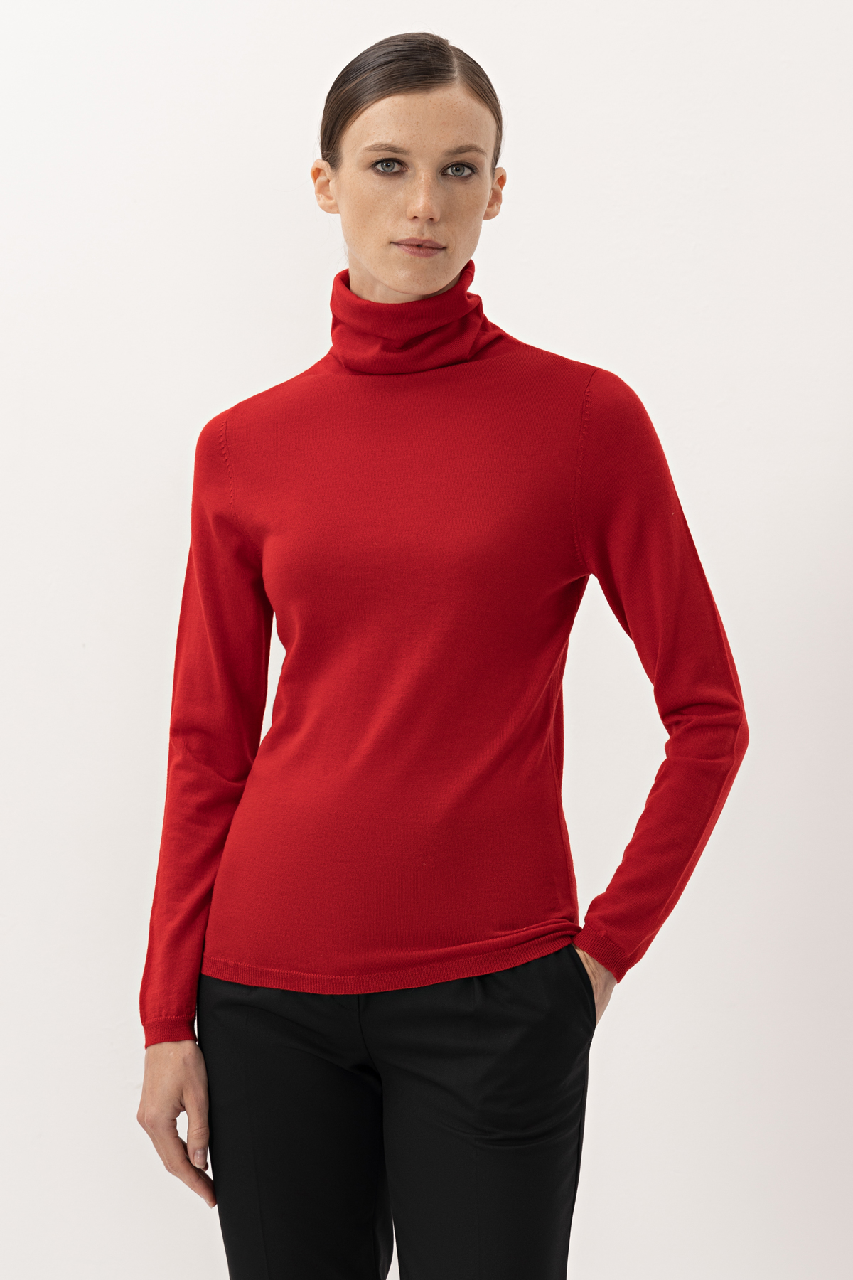 Водолазка из шерсти VASSA&Co, пол female, цвет red