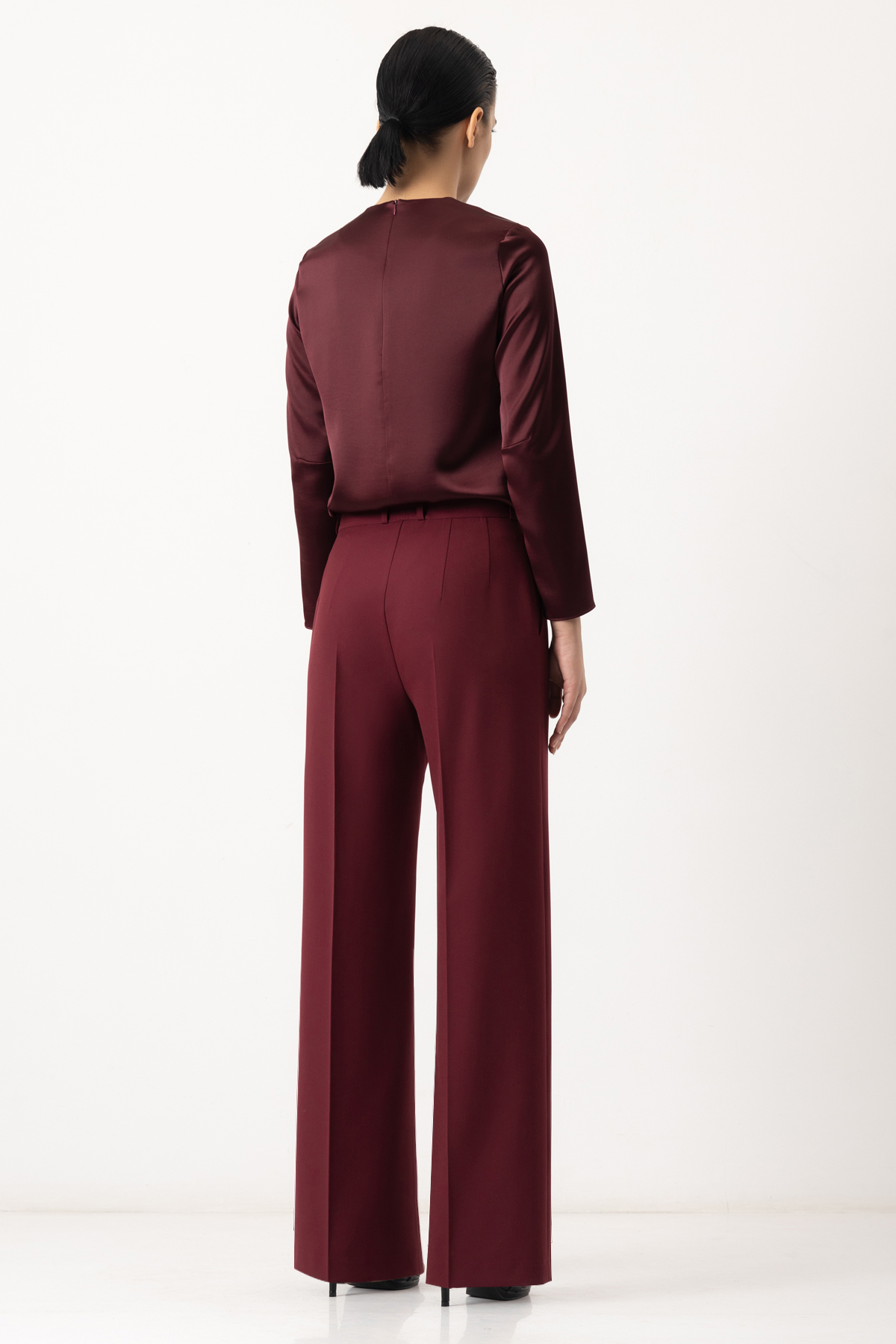 Брюки VASSA&Co, пол женский, цвет красный