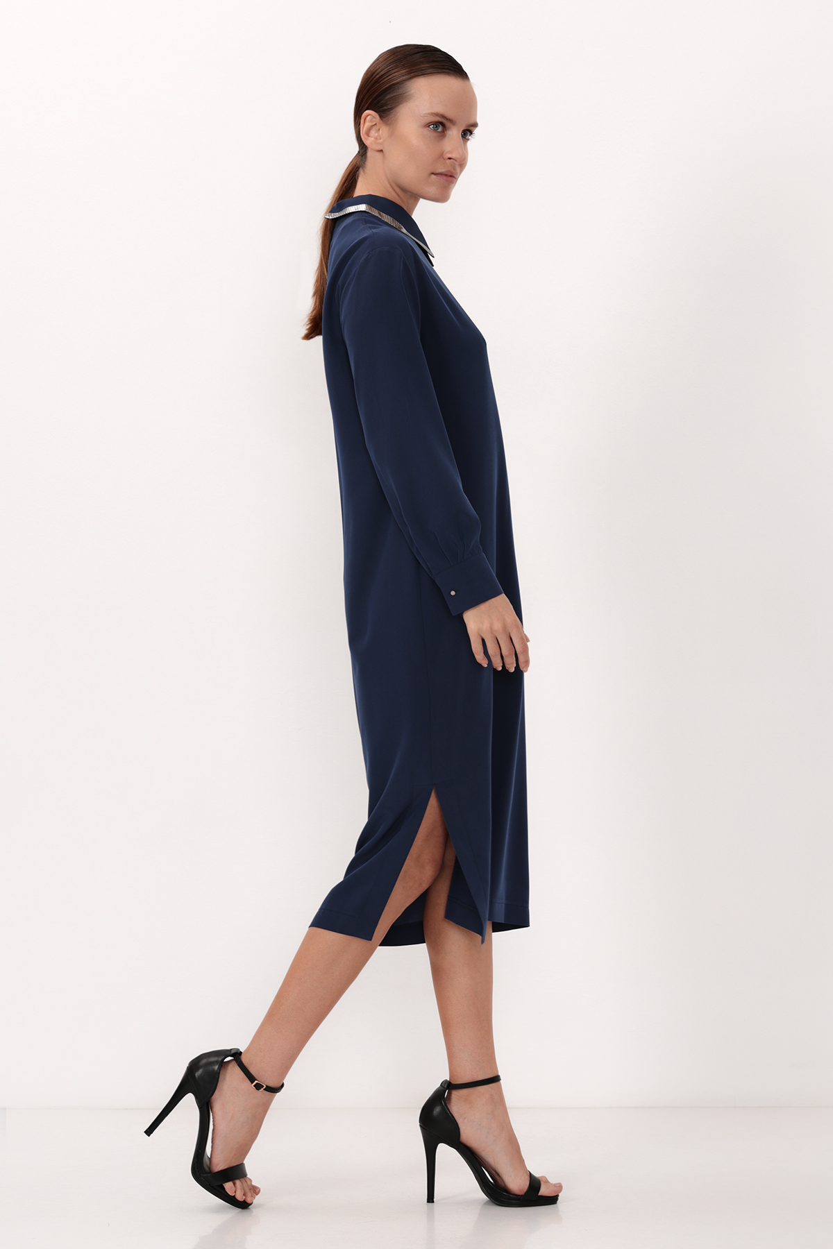 Платье со съемным фартуком VASSA&Co, пол женский, цвет синий