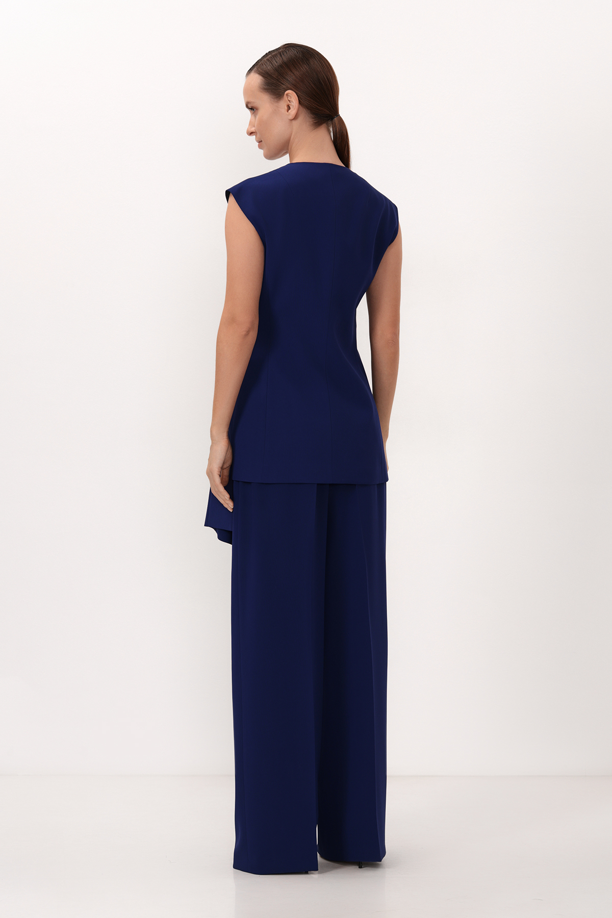 Асимметричный жилет VASSA&Co, пол женский, цвет синий