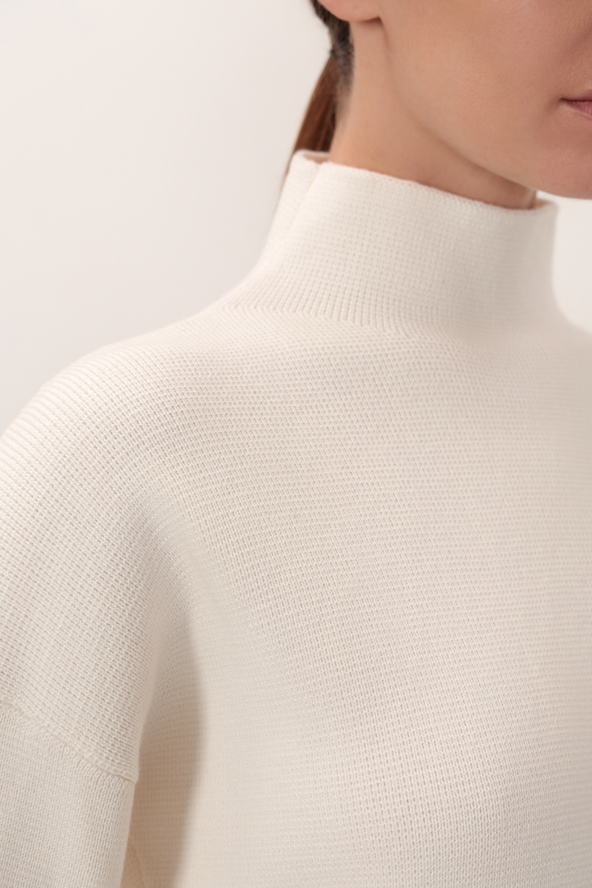 Pullover VASSA CODE, пол female, цвет white