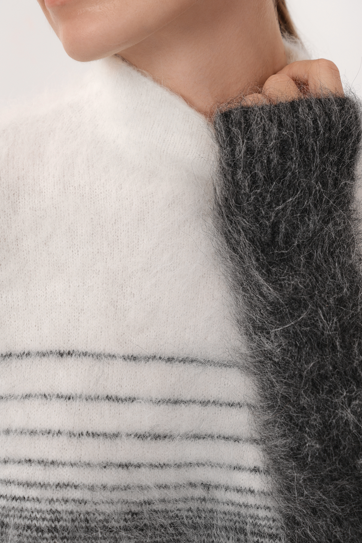 Джемпер VASSA CODE, пол женский, цвет серый