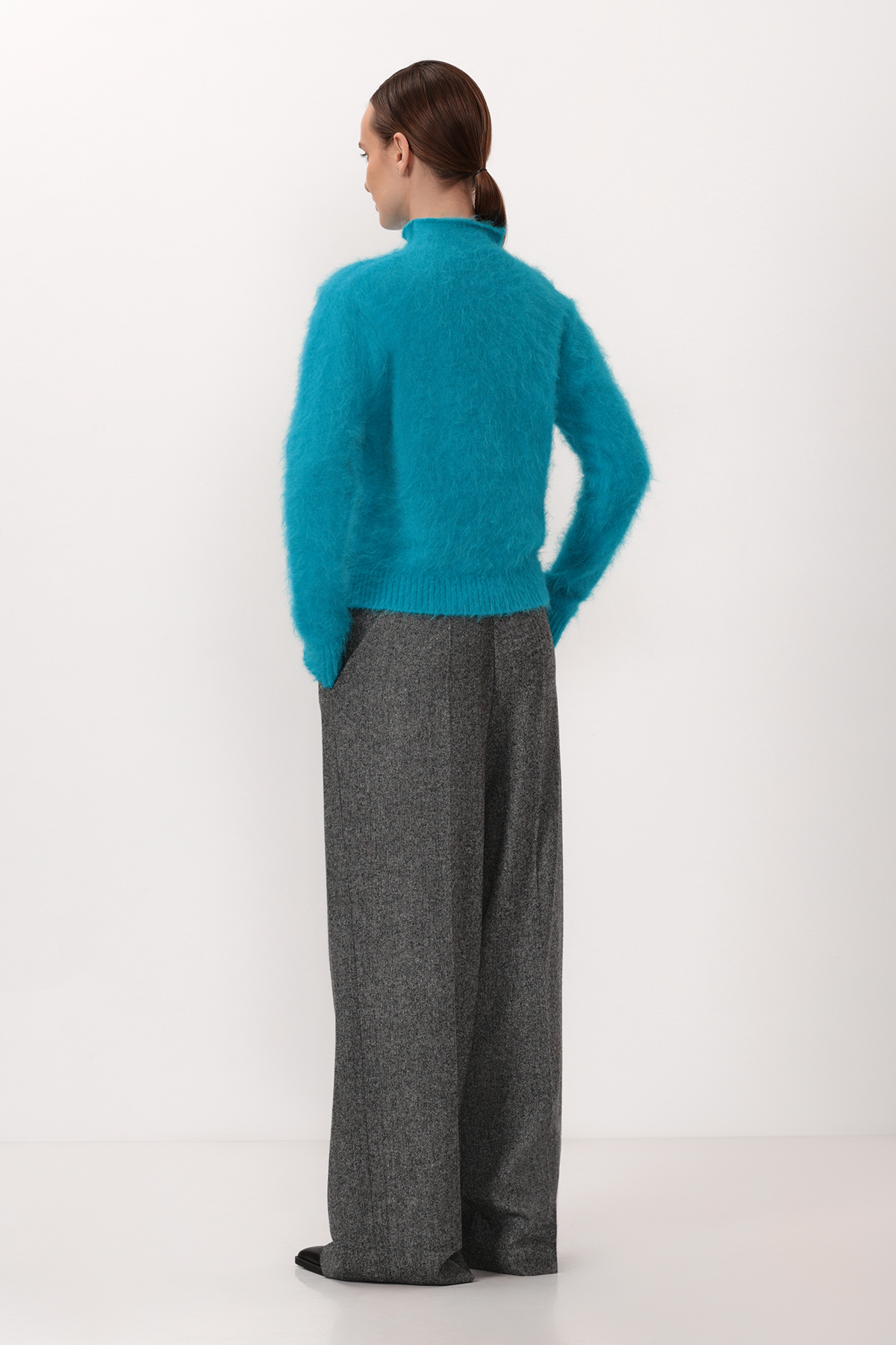 Pullover VASSA CODE, пол female, цвет голубой