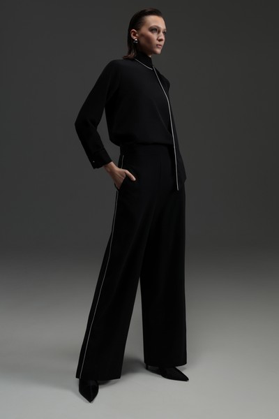 Блузка с воротником-шарфом VASSA&Co, пол женский, цвет черный, фото №4