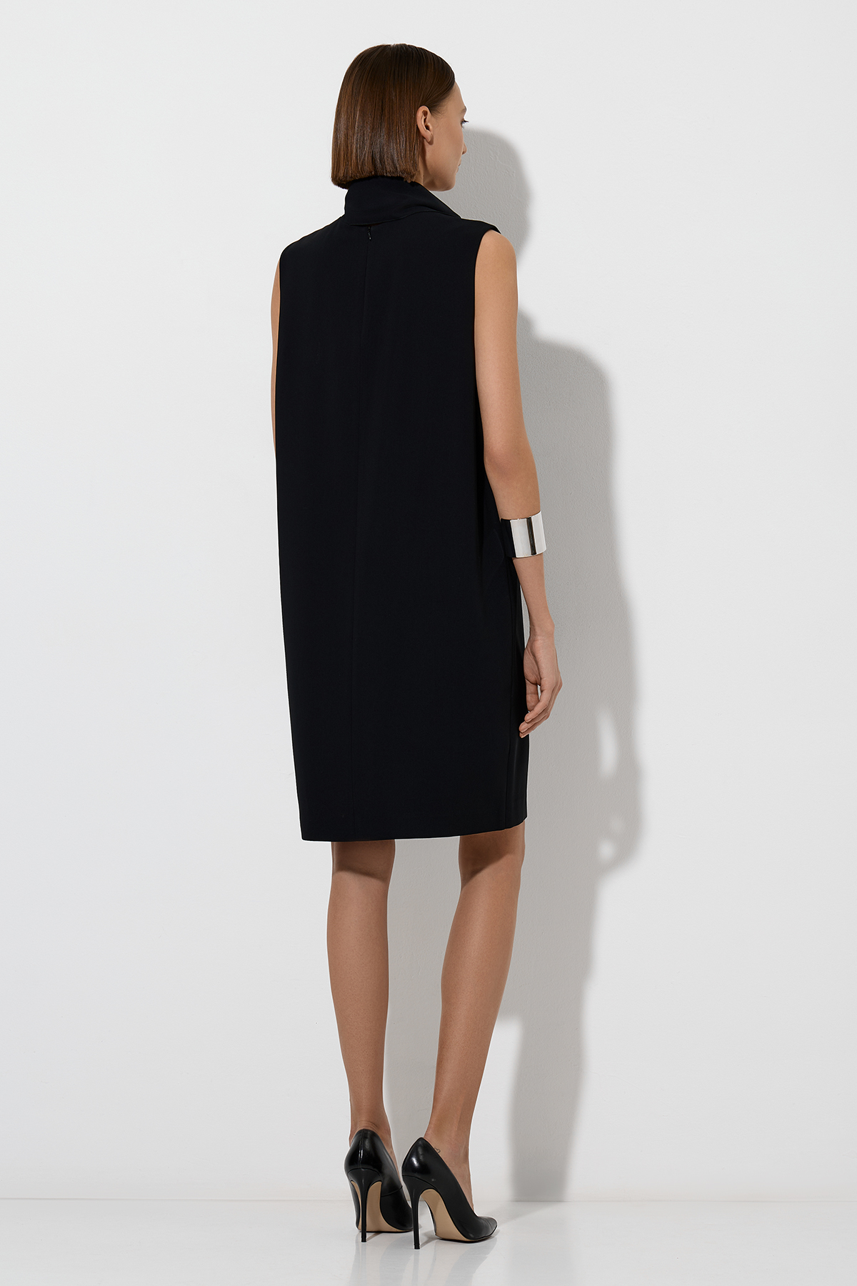 Платье с воротником-шарфом VASSA&Co, пол женский, цвет черный, фото №4