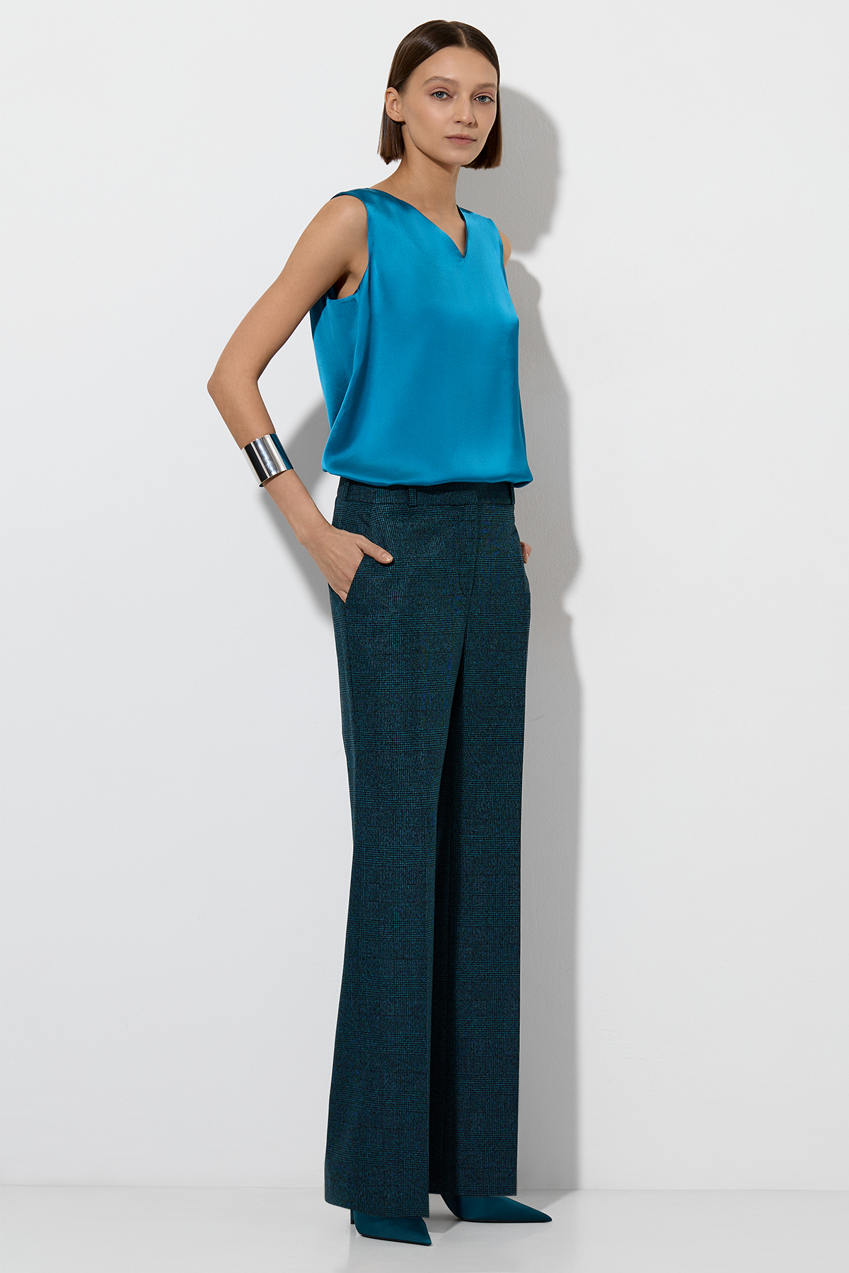 Блузка VASSA&Co, пол женский, цвет голубой