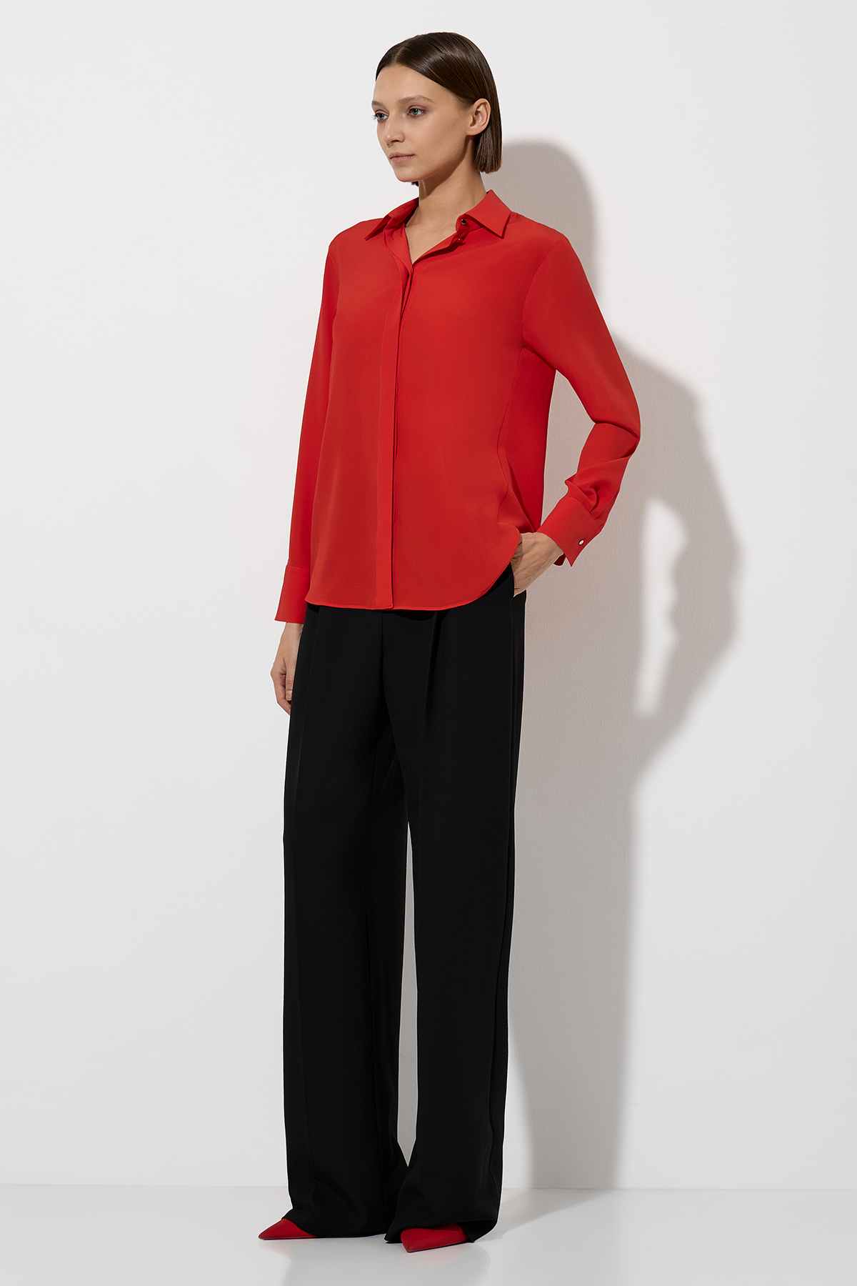 Blouse VASSA&Co, пол female, цвет red