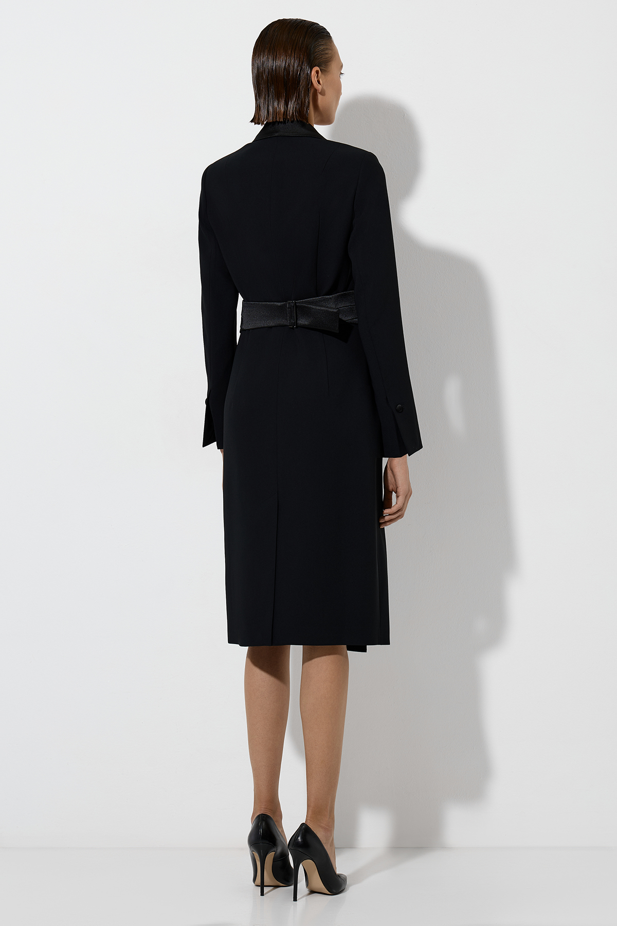 Платье-смокинг VASSA&Co, пол женский, цвет черный