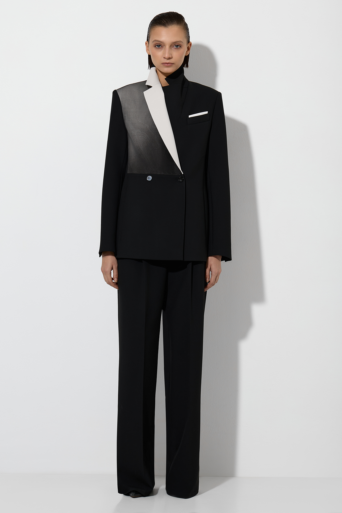 Жакет с акцентной деталью , пол женский, цвет черный, фото №2