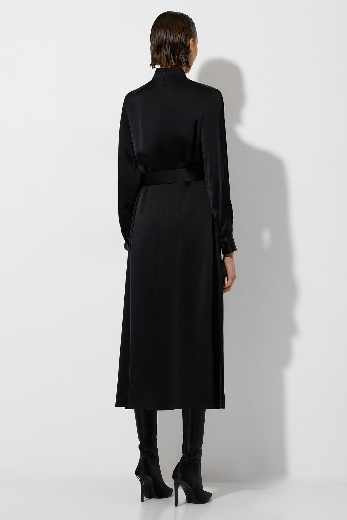 Платье VASSA&Co, пол female, цвет black