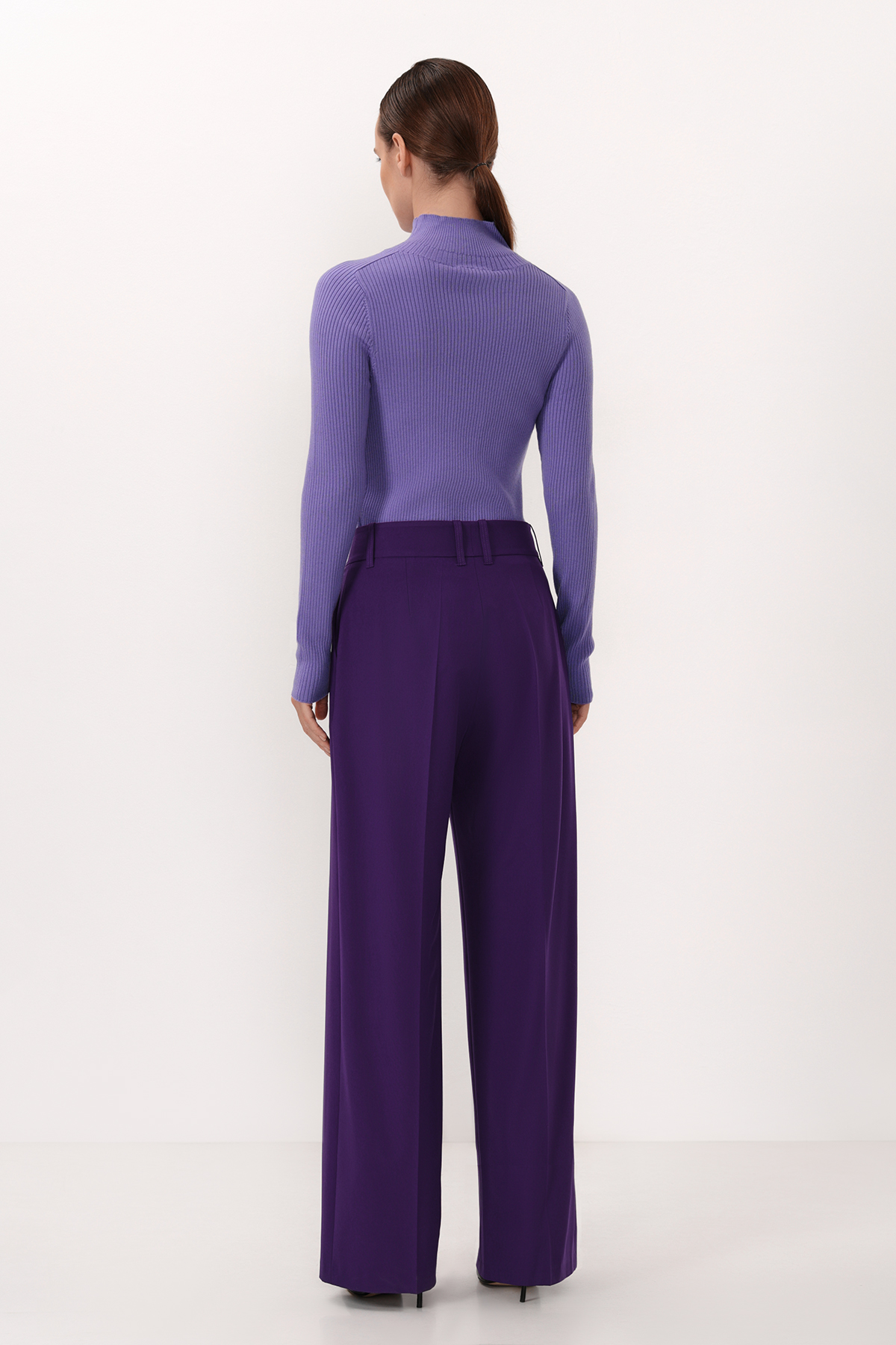 Trousers VASSA&Co, пол female, цвет Violet