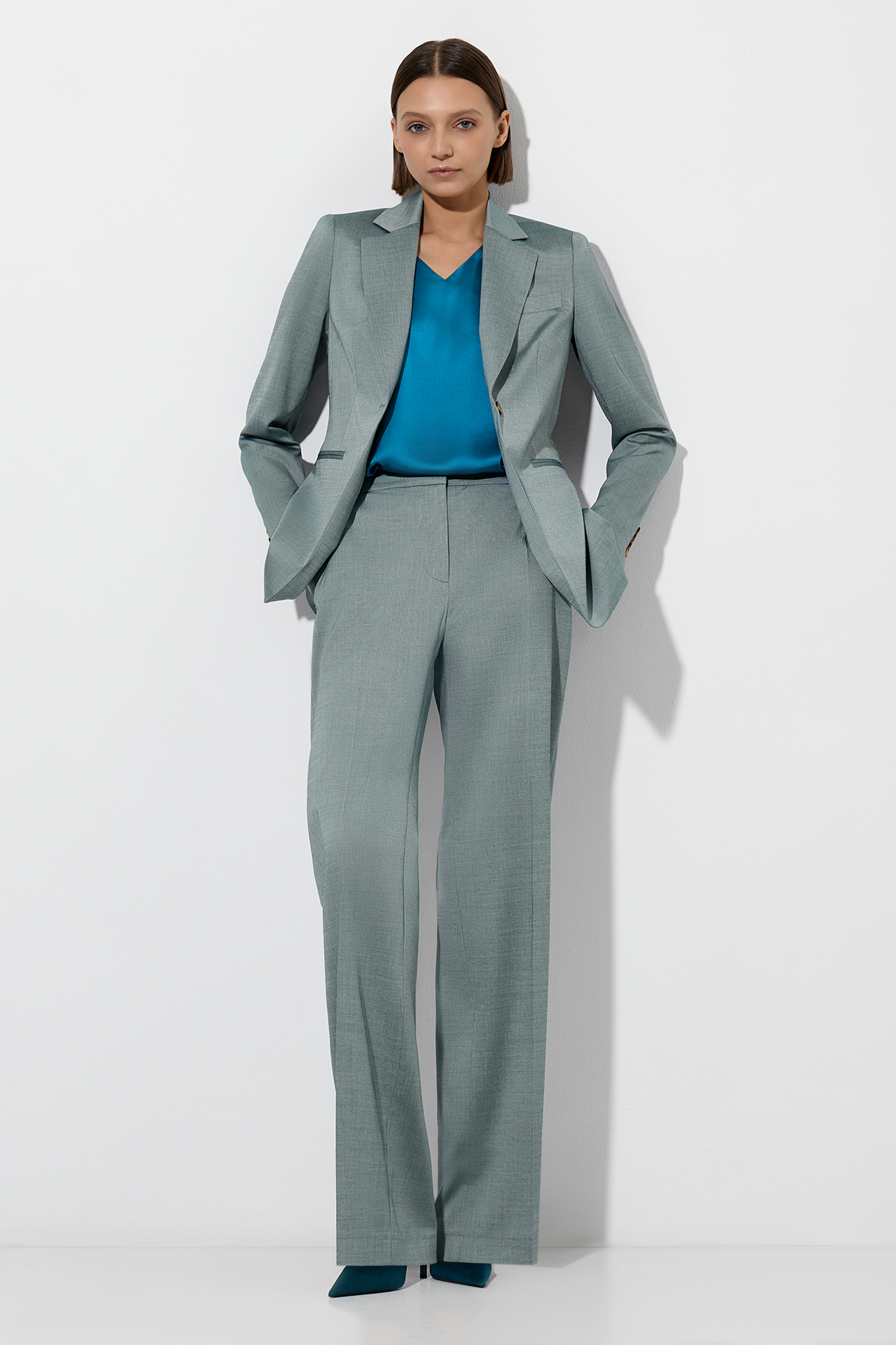 Блузка VASSA&Co, пол женский, цвет голубой