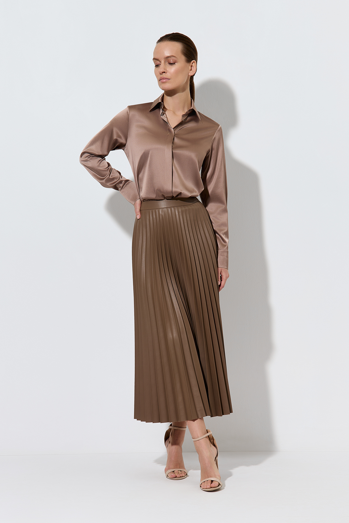 Skirt VASSA&Co, пол female, цвет brown