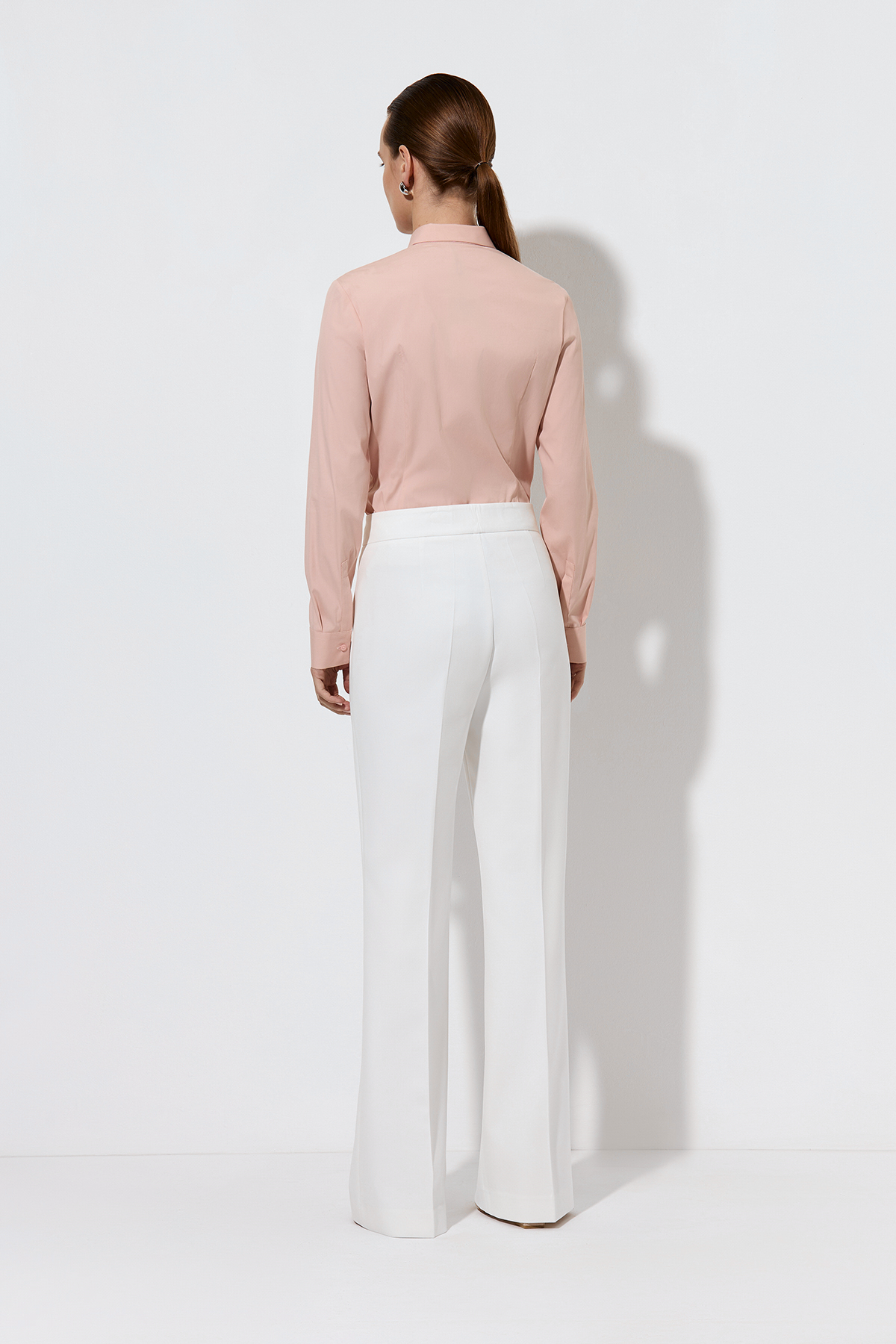 Рубашка VASSA&Co, пол женский, цвет бежевый