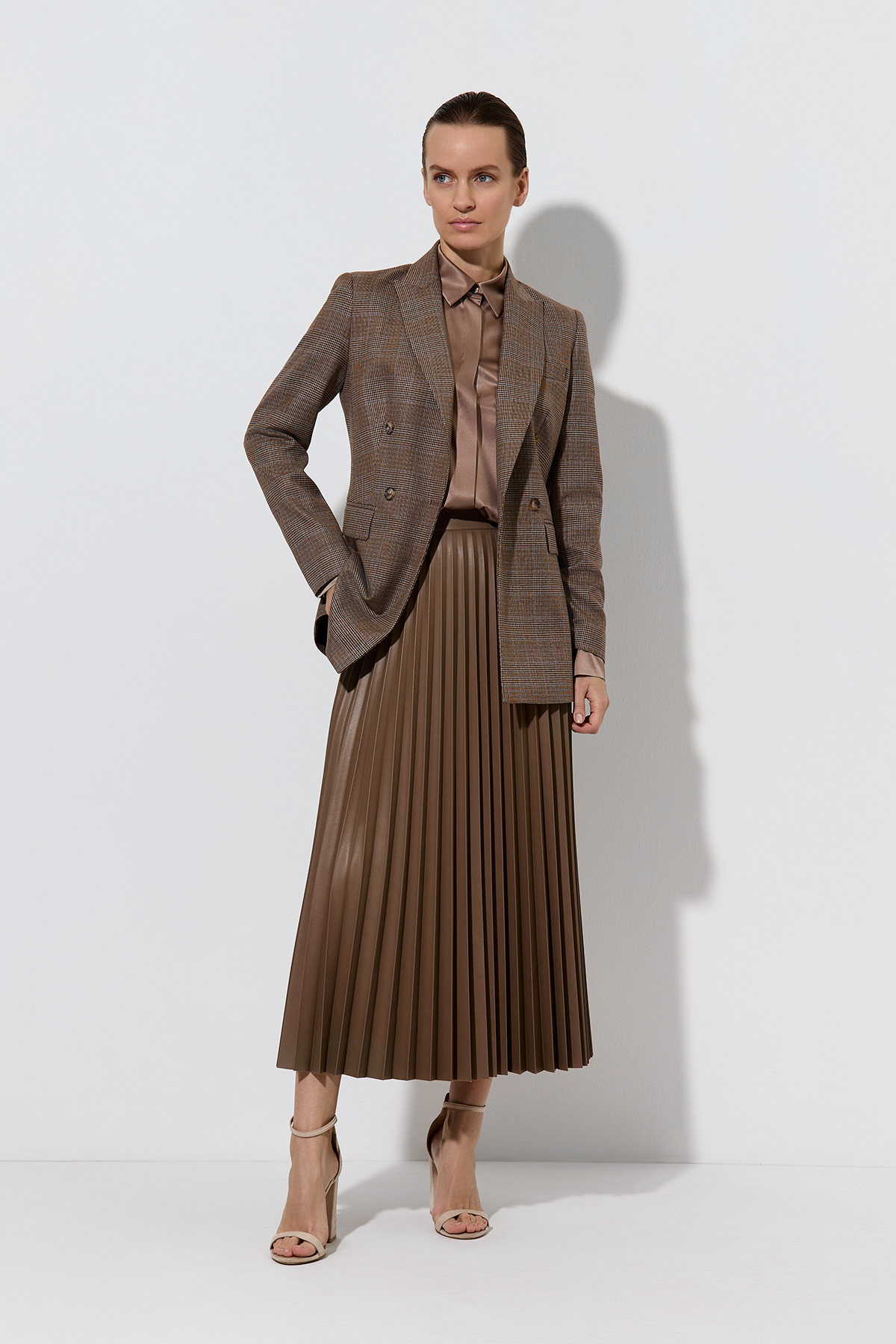 Skirt VASSA&Co, пол female, цвет brown