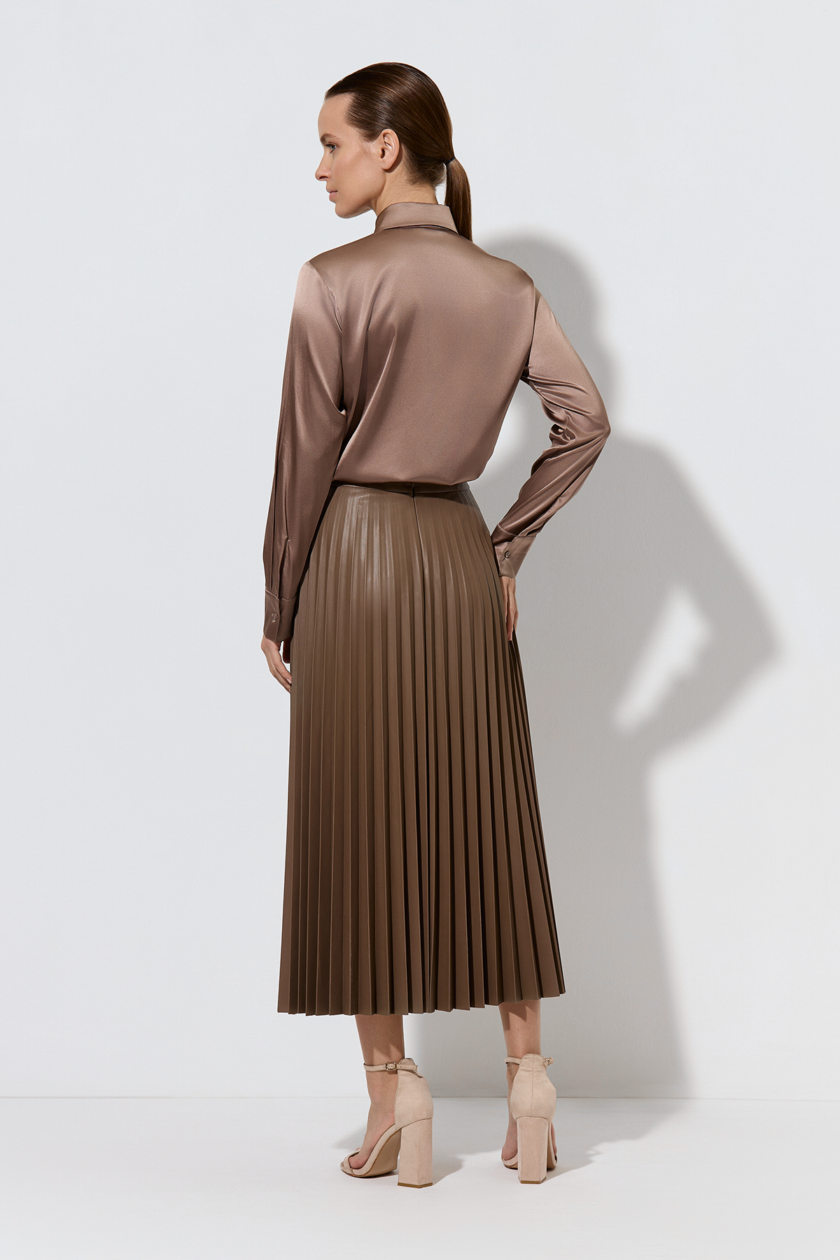 Skirt VASSA&Co, пол female, цвет brown