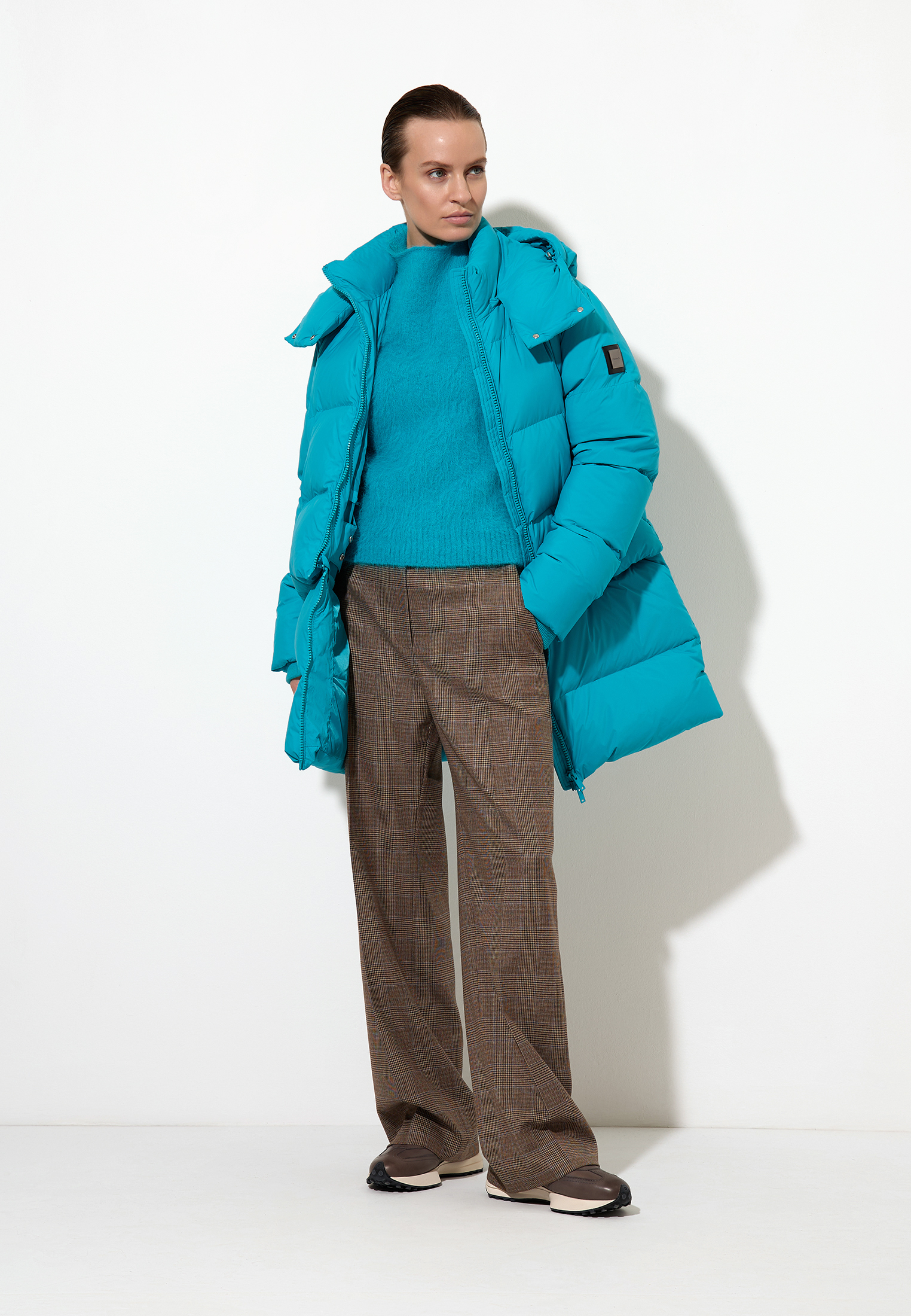 Пуховик-трансформер VASSA&Co, пол female, цвет голубой