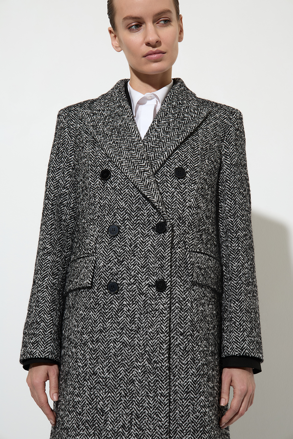 Coat VASSA&Co, пол female, цвет Black