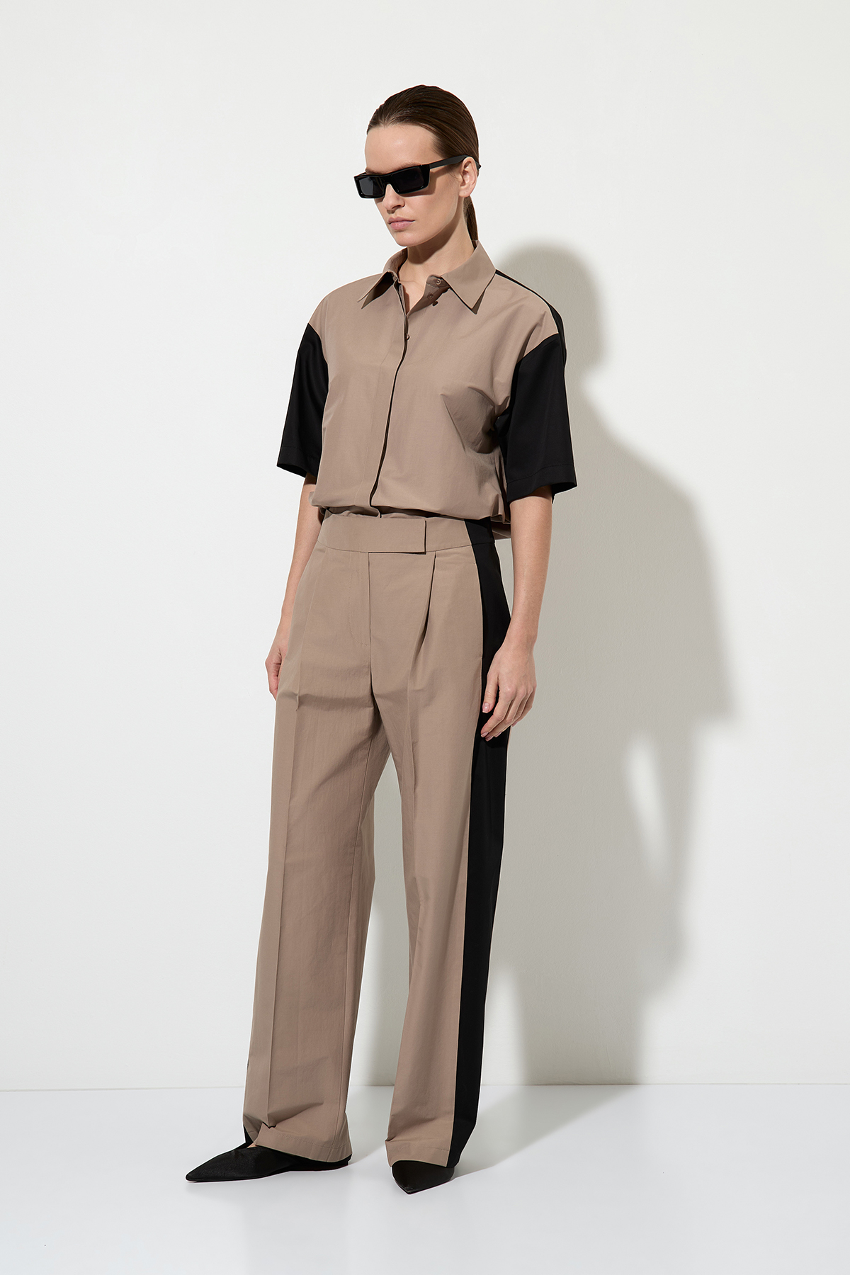 Trousers VASSA&Co, пол female, цвет brown, фото №9