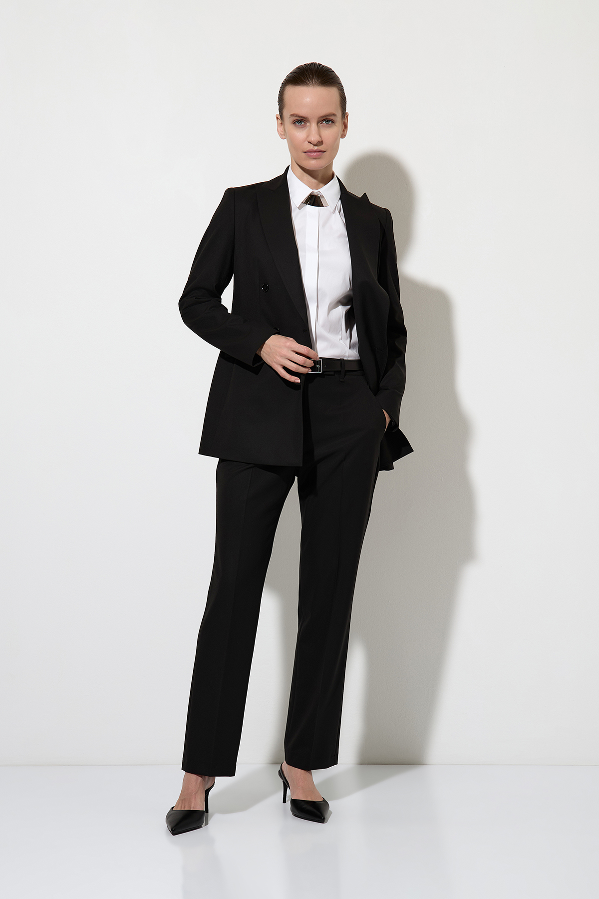 Blouse VASSA&Co, пол female, цвет white