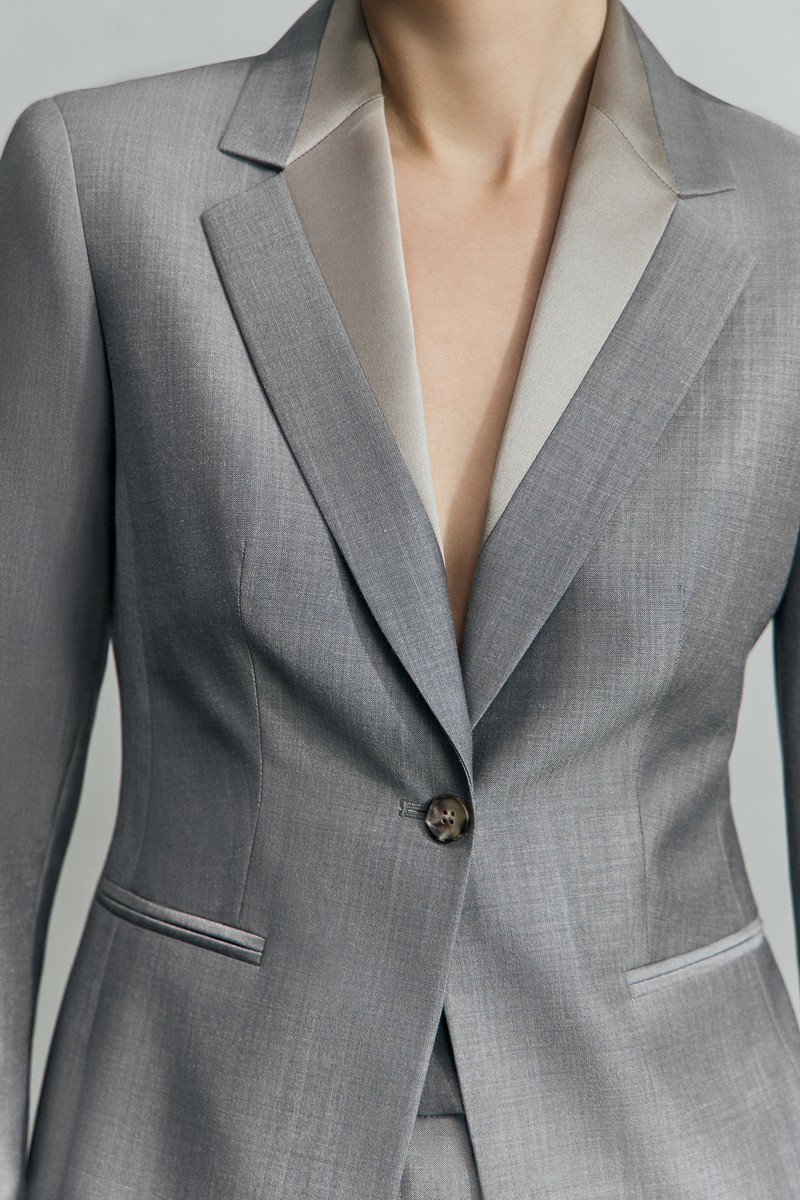 Однобортный жакет с отделкой из атласа VASSA&Co, пол женский, цвет серый, фото №6
