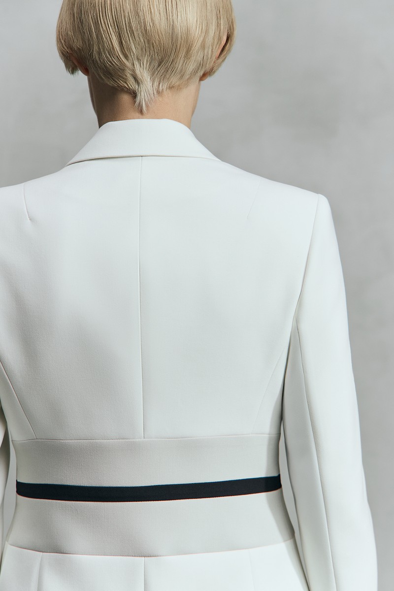 Жакет с контрастным поясом VASSA&Co, пол женский, цвет белый, фото №4