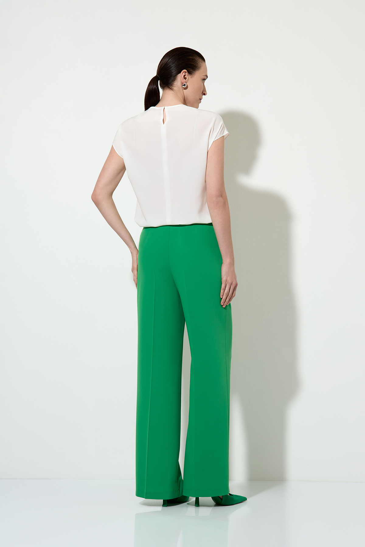 Брюки , пол женский, цвет зеленый, фото №4