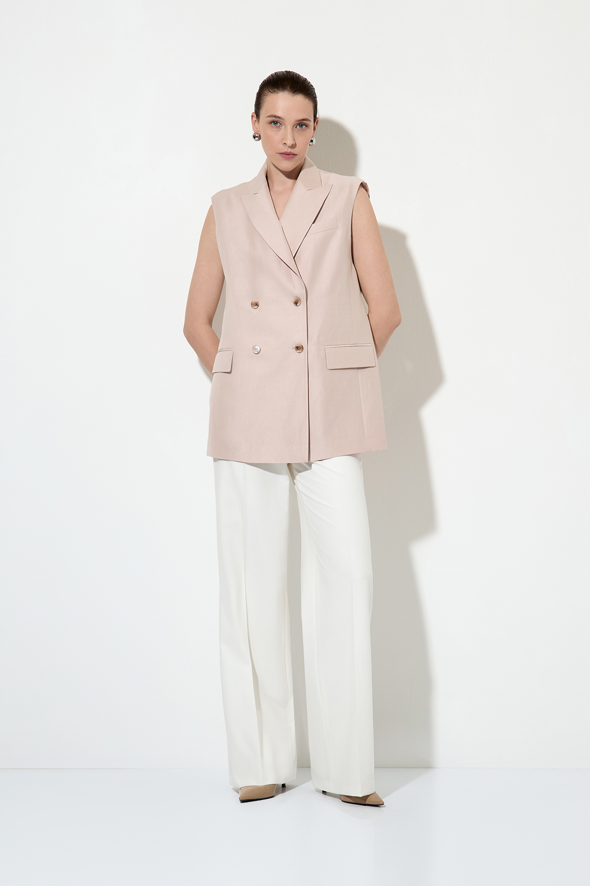 Long vest with a loose silhouette , пол female, цвет бежевый, фото №4