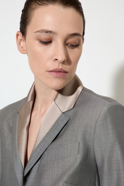 Жакет с отделкой из атласа VASSA&Co, пол женский, цвет серый, фото №3