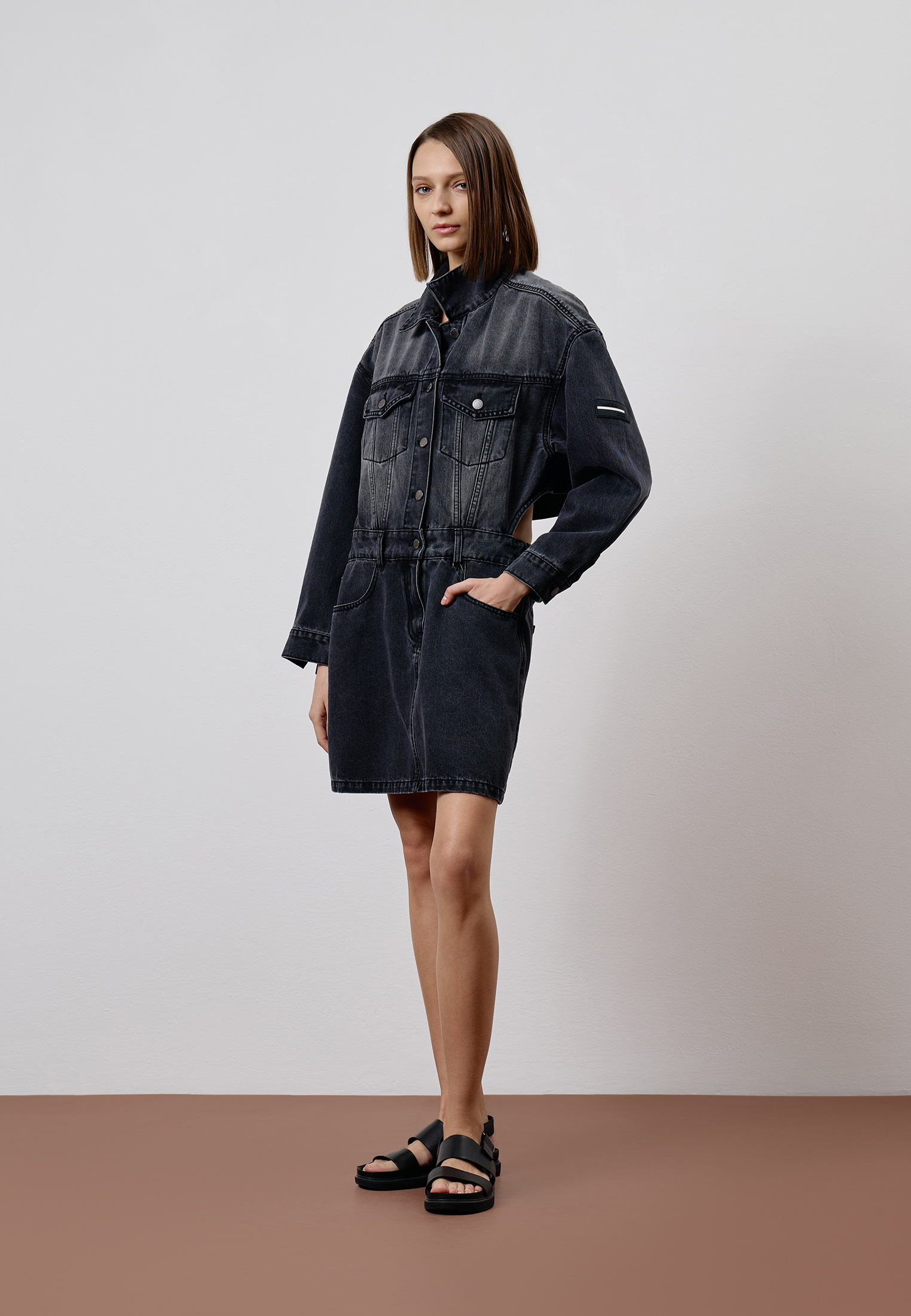 Dress VASSA CODE, пол female, цвет серый